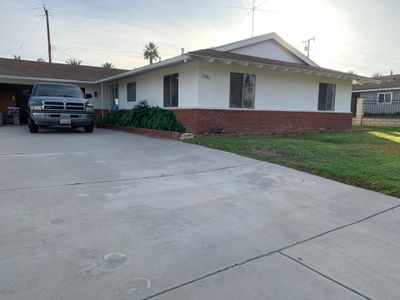 Window Installation using Vinyl Windows