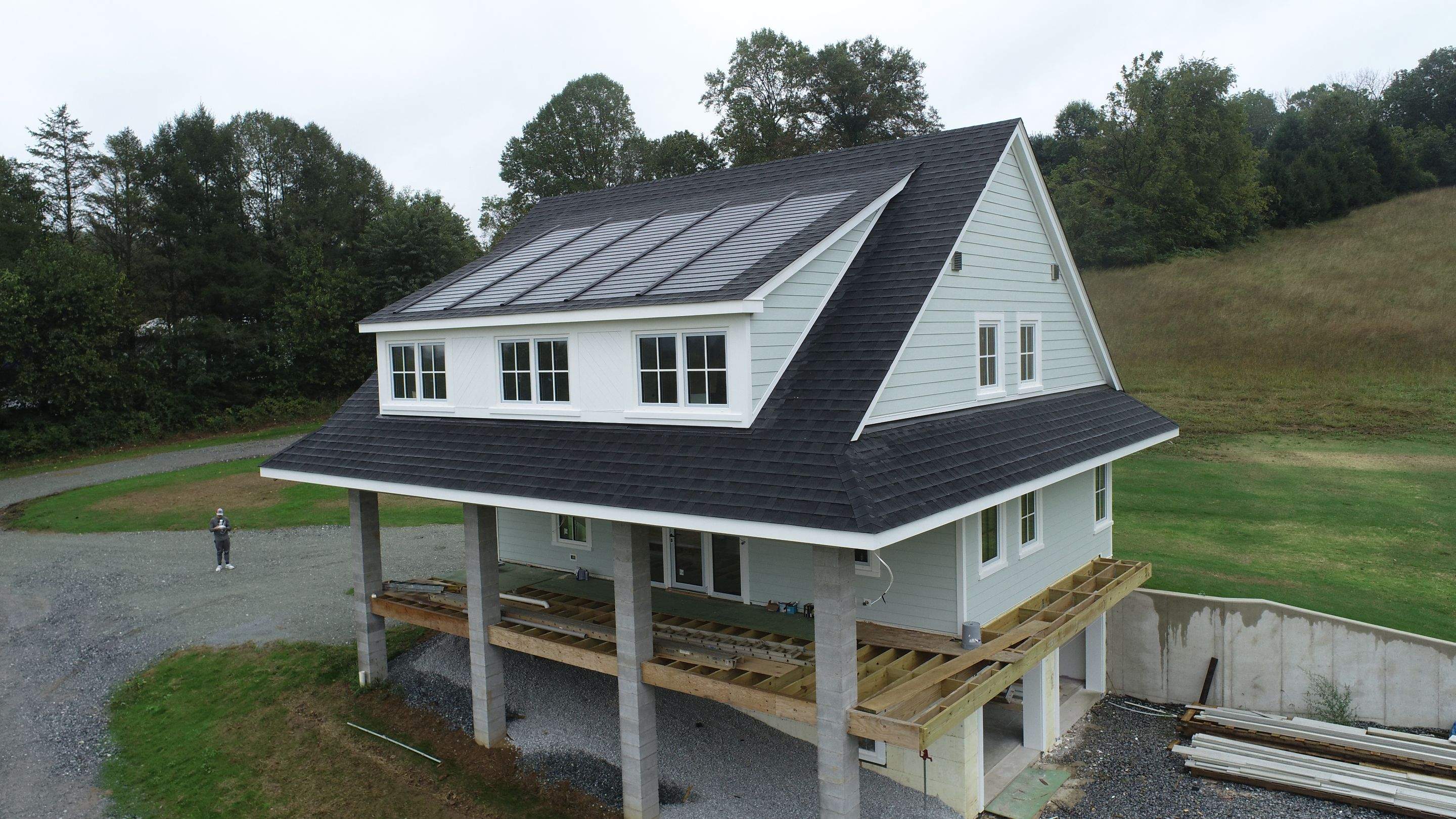 GAF Timberline Solar on New Construction by American Home Contractors