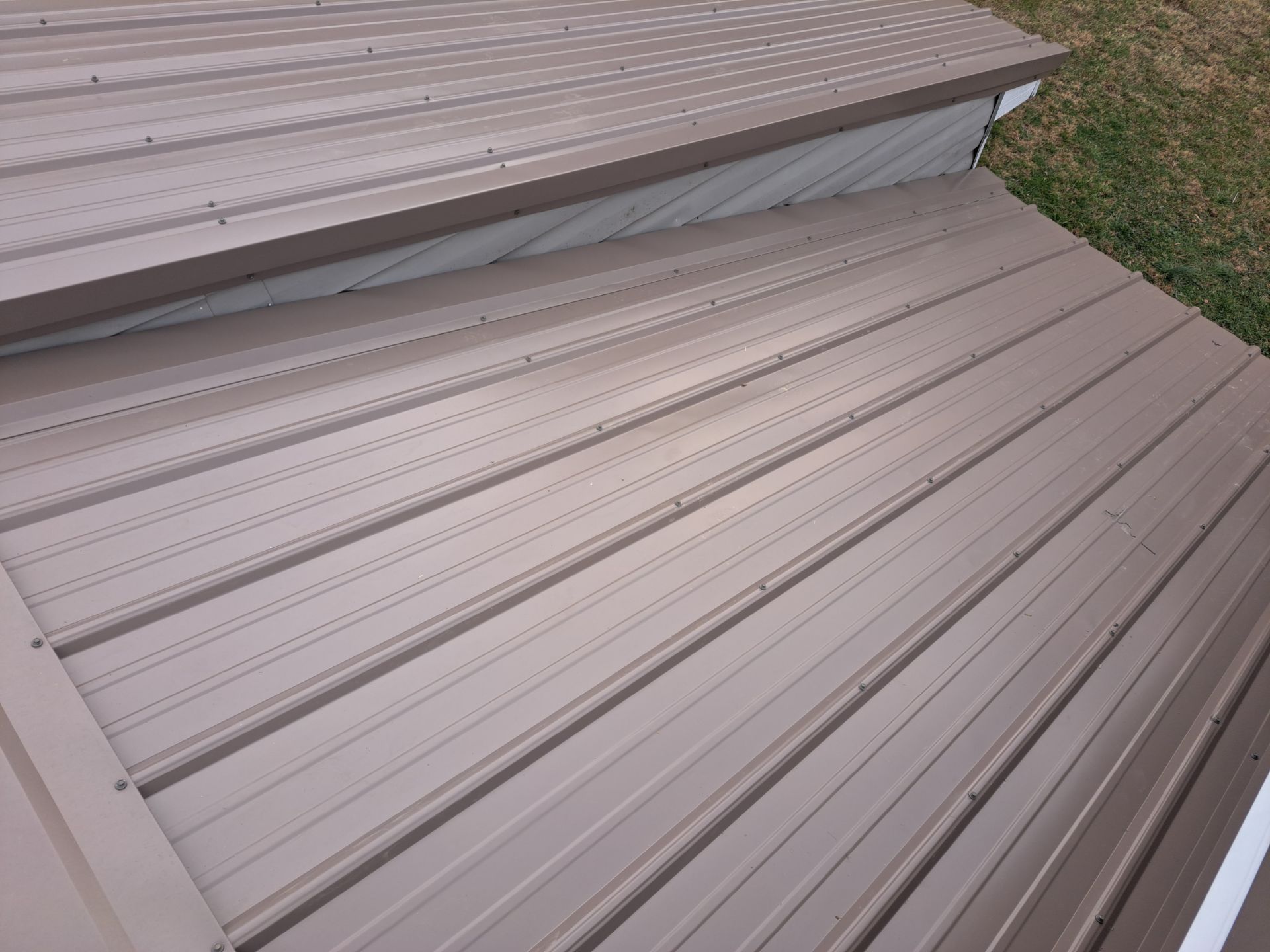 Denton Garage by Omnia Roofing