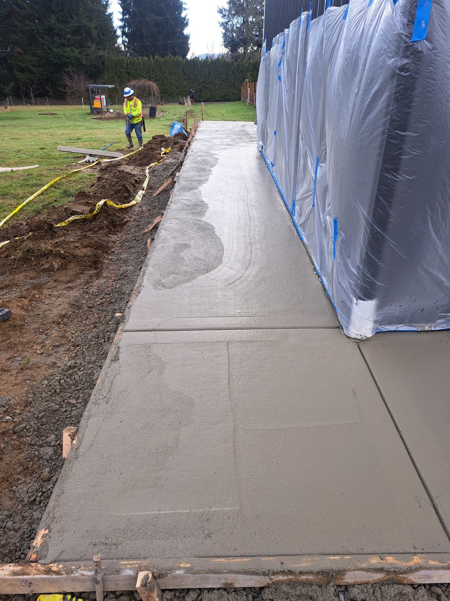 Concrete Walkway Surround and Front Patio | Snohomish  by Jireh Asphalt & Concrete Inc 