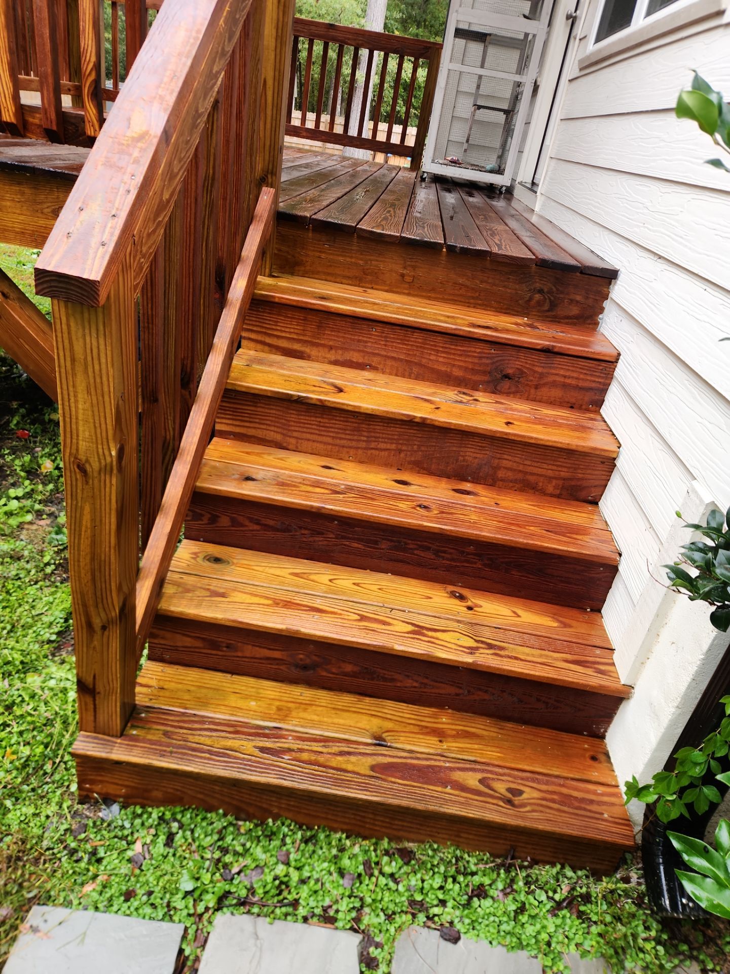 Wood Deck using Wood Sealant by DuraSeal