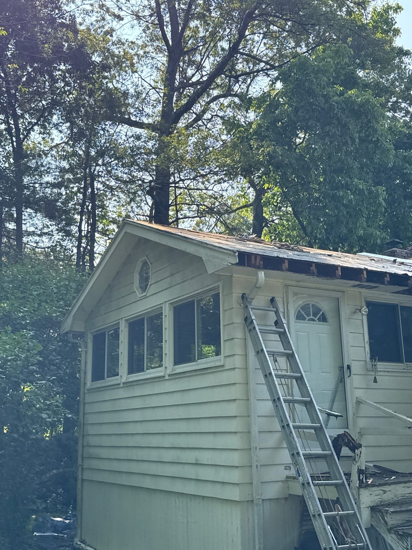 Roof & Exterior Renovation – Chelmsford, MA by Mighty Dog Roofing of Greater Middlesex County