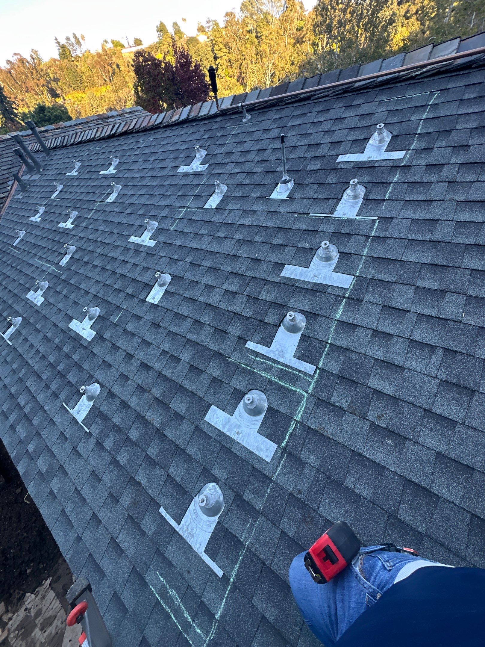 High-Efficiency Solar Panel Installation for New Construction in Los Angeles by AWS Solar