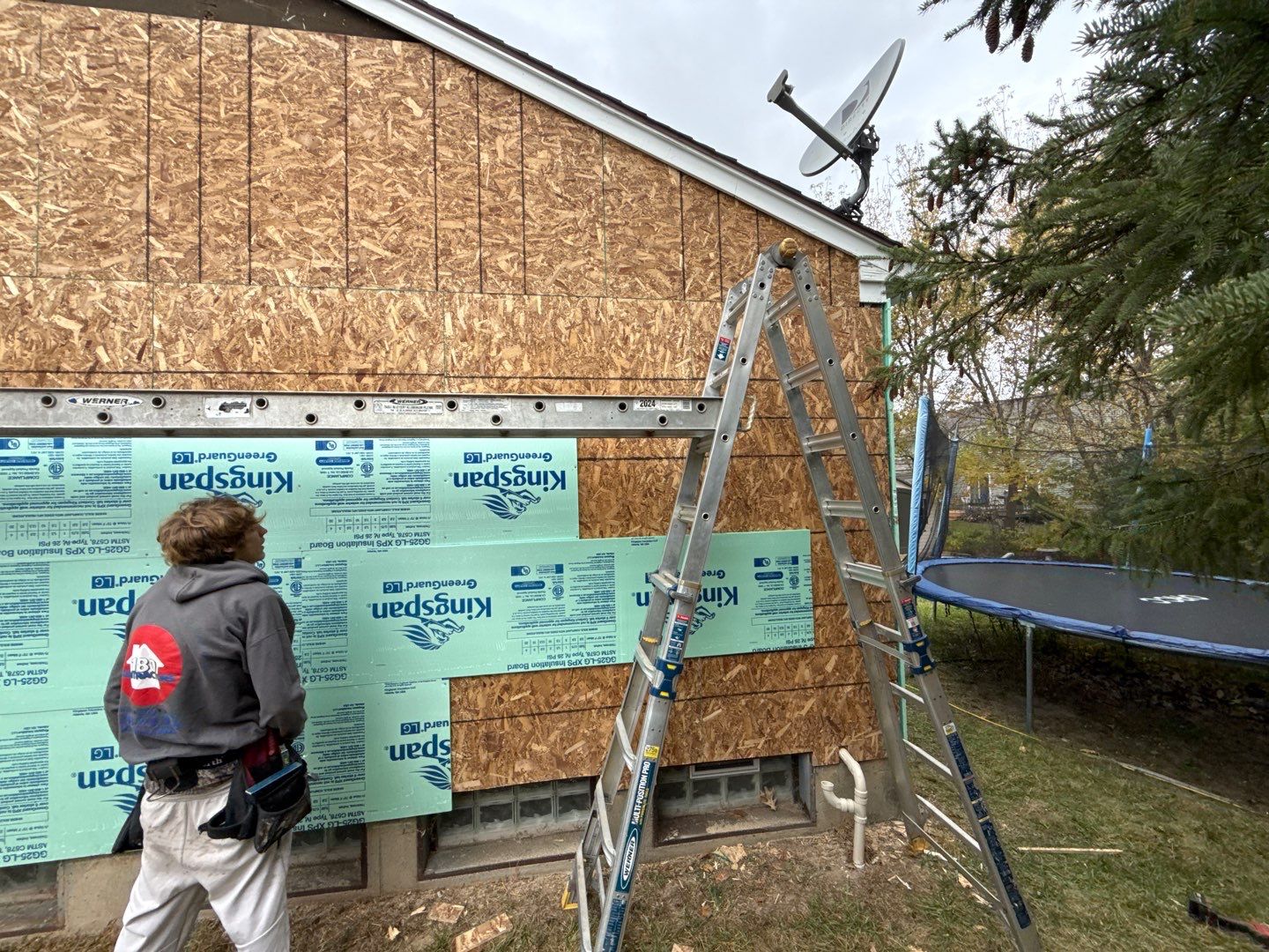 Siding Replacement using Alside S7 Cedar Mill Grain Cape Cod Grey by 180 Contractors