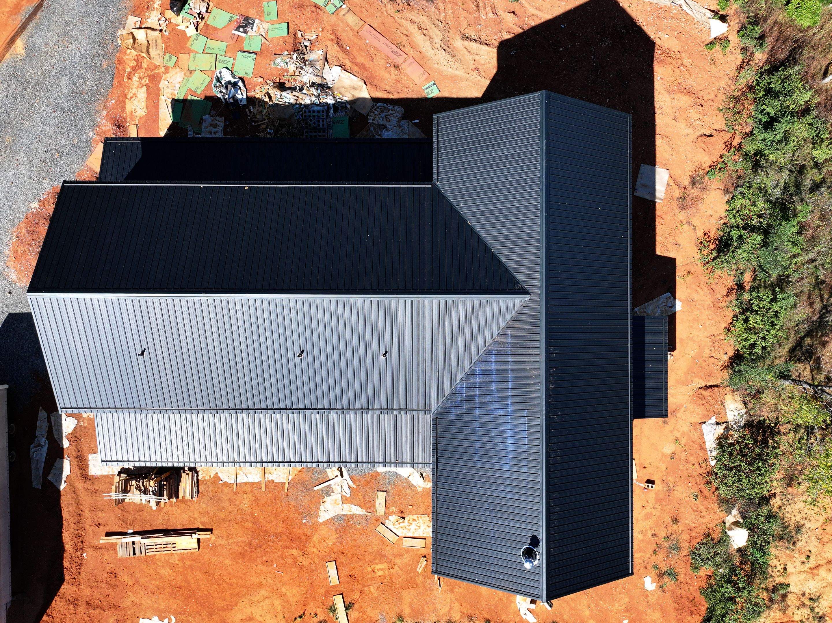 Titus Jr Residence by Omnia Roofing