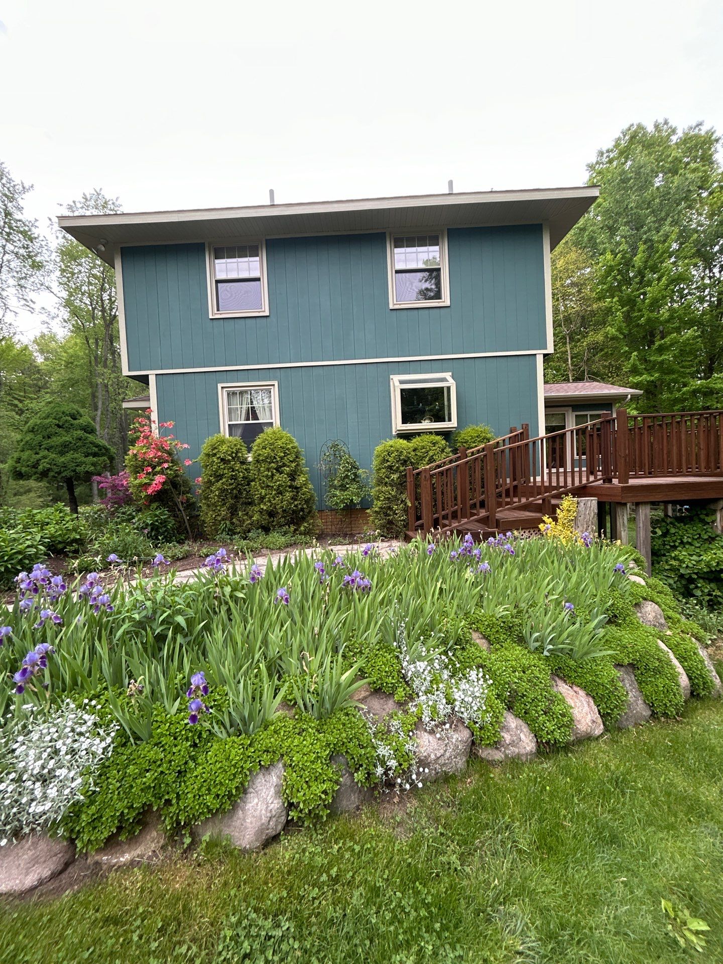Exterior Painting and Deck staining by Gordon Painting