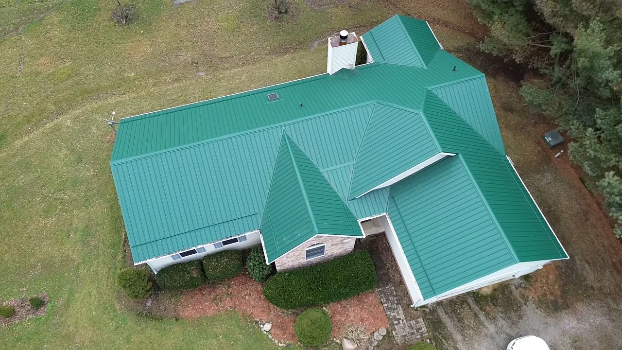 Alpha Rib, Color: Forest Green by Eagle Eye Roofing