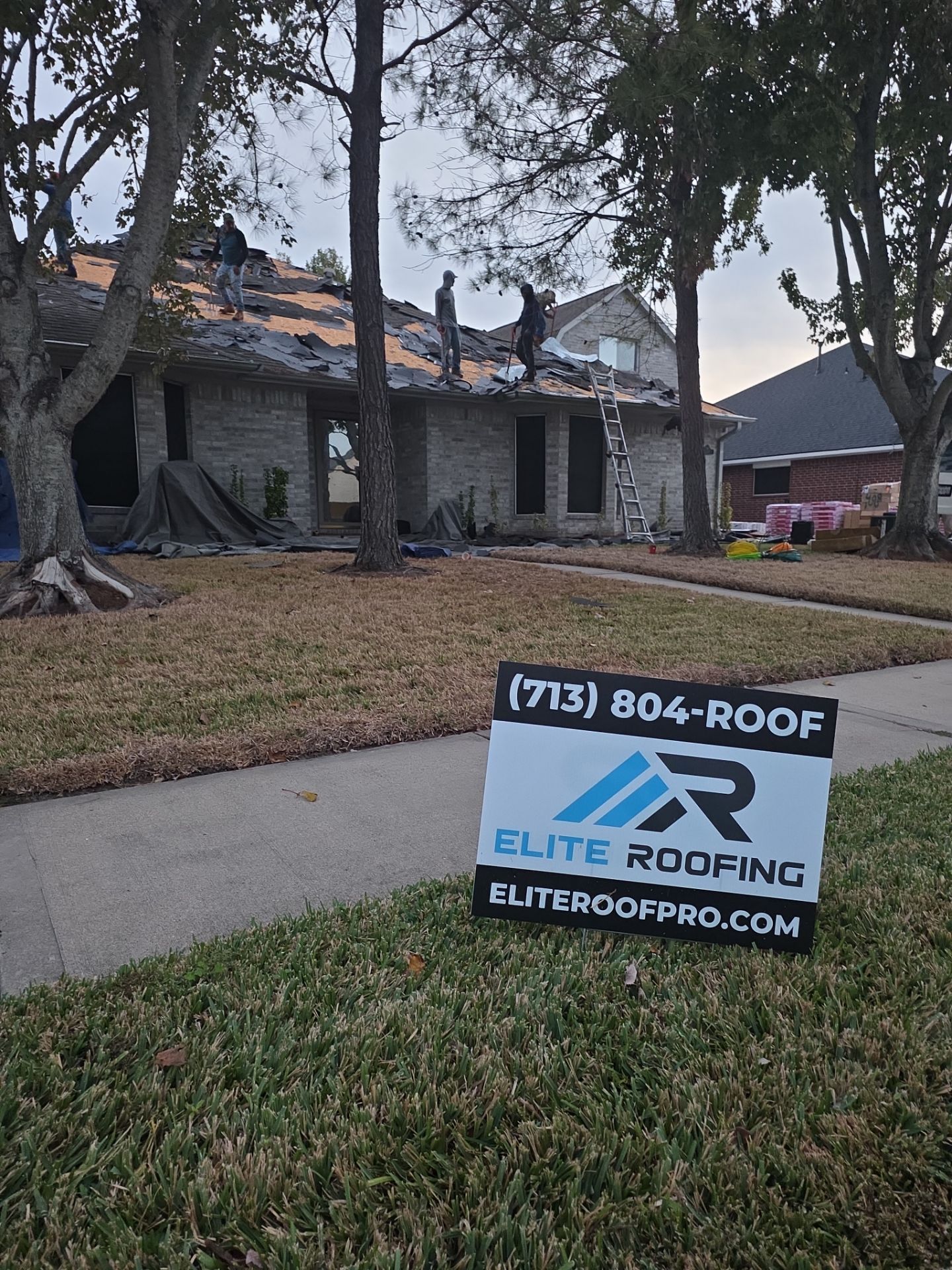 Residential Roof Replacement using OWENS CORNING OAKRIDGE by Elite Roofing LLC