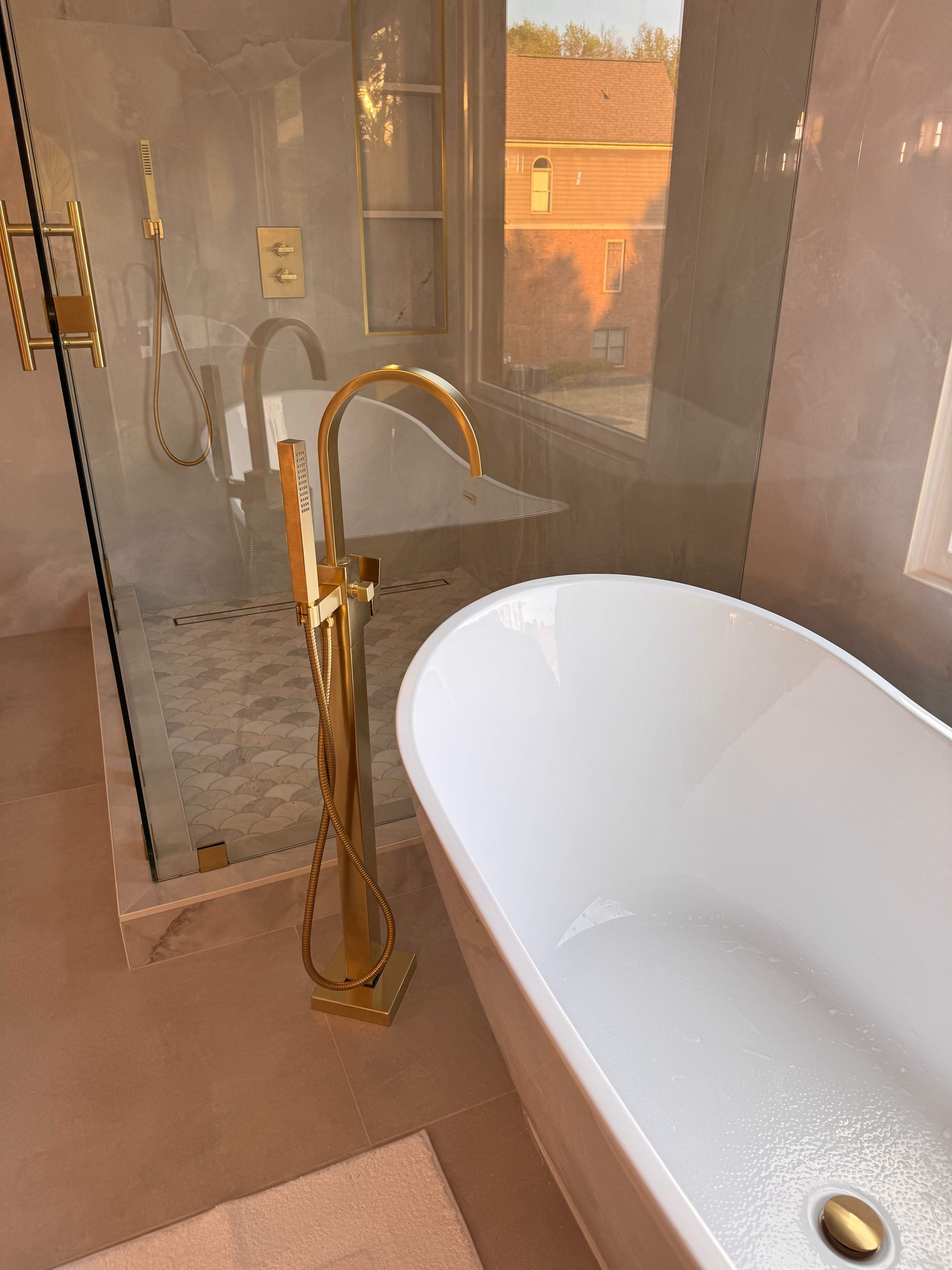 Master bathroom renovation by Prudencio