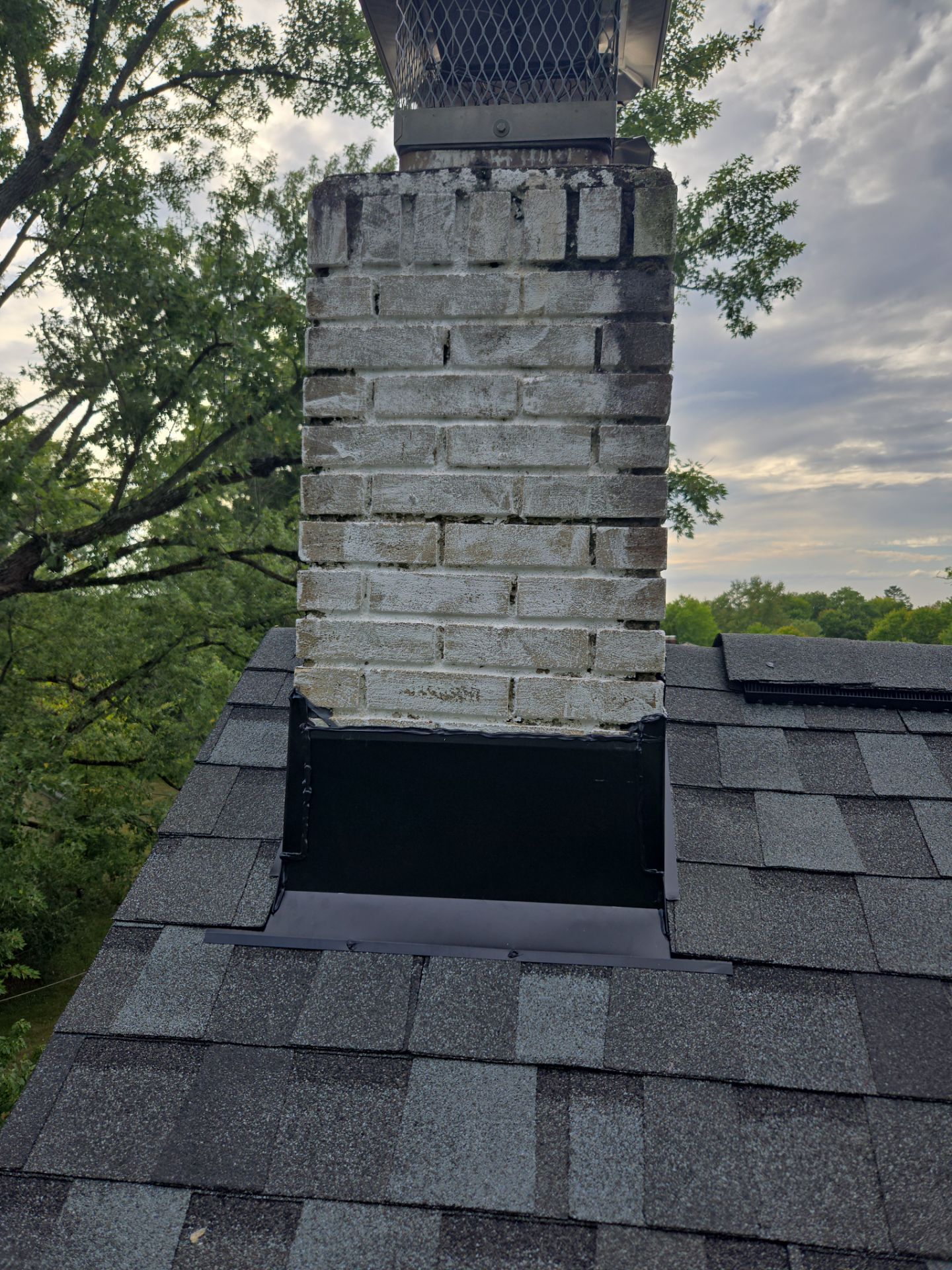 Atlas Pinnacle, Color, Coastal Granite, Drip Edge, Color, Black by Eagle Eye Roofing