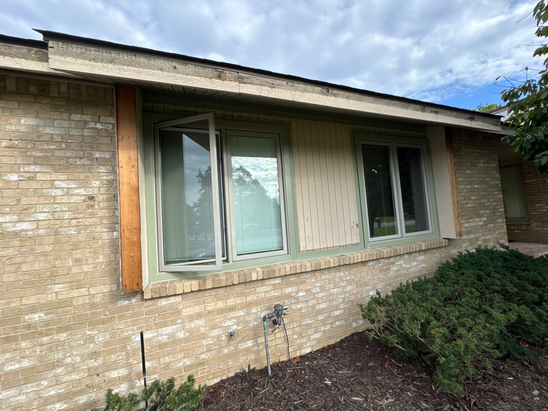 Siding Replacement using Alside 7" B&B by 180 Contractors