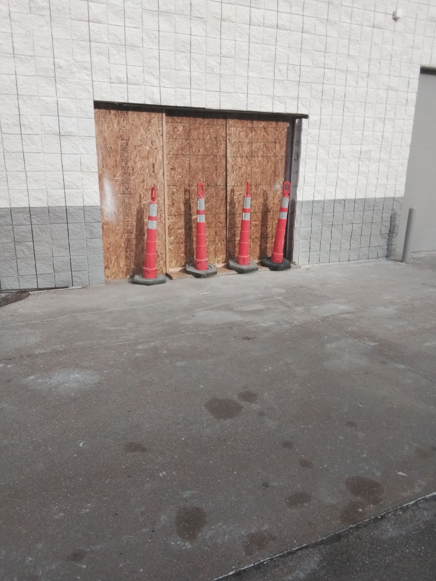 Discount Tire Council Bluffs, IA Remodel  by Midwest Paint LLC