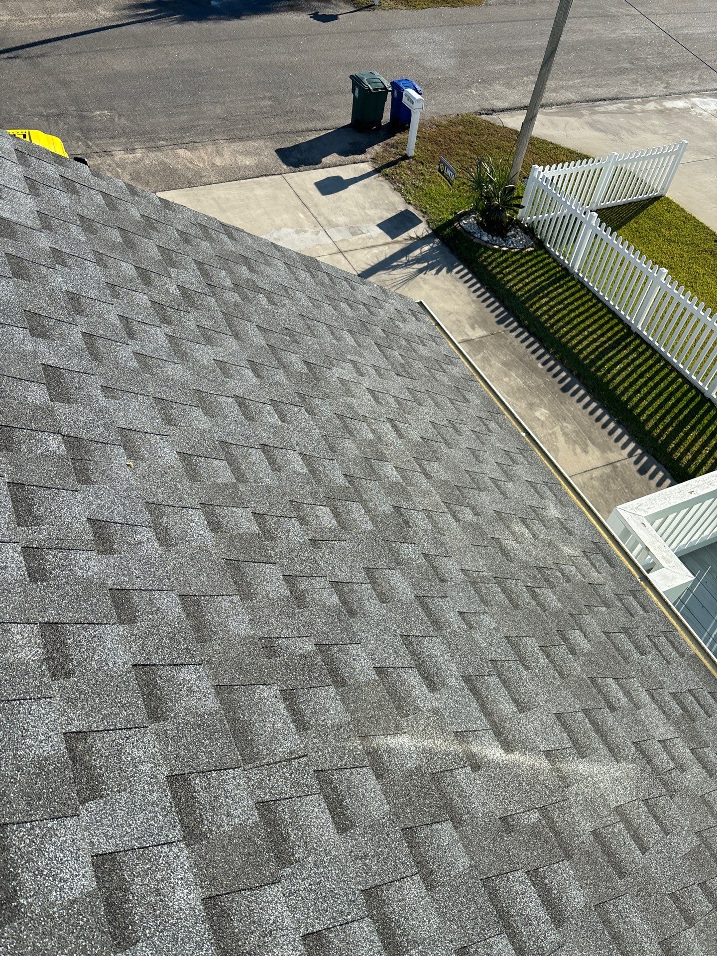 GAF HDZ - Pewter Grey by Linta Roofing Inc