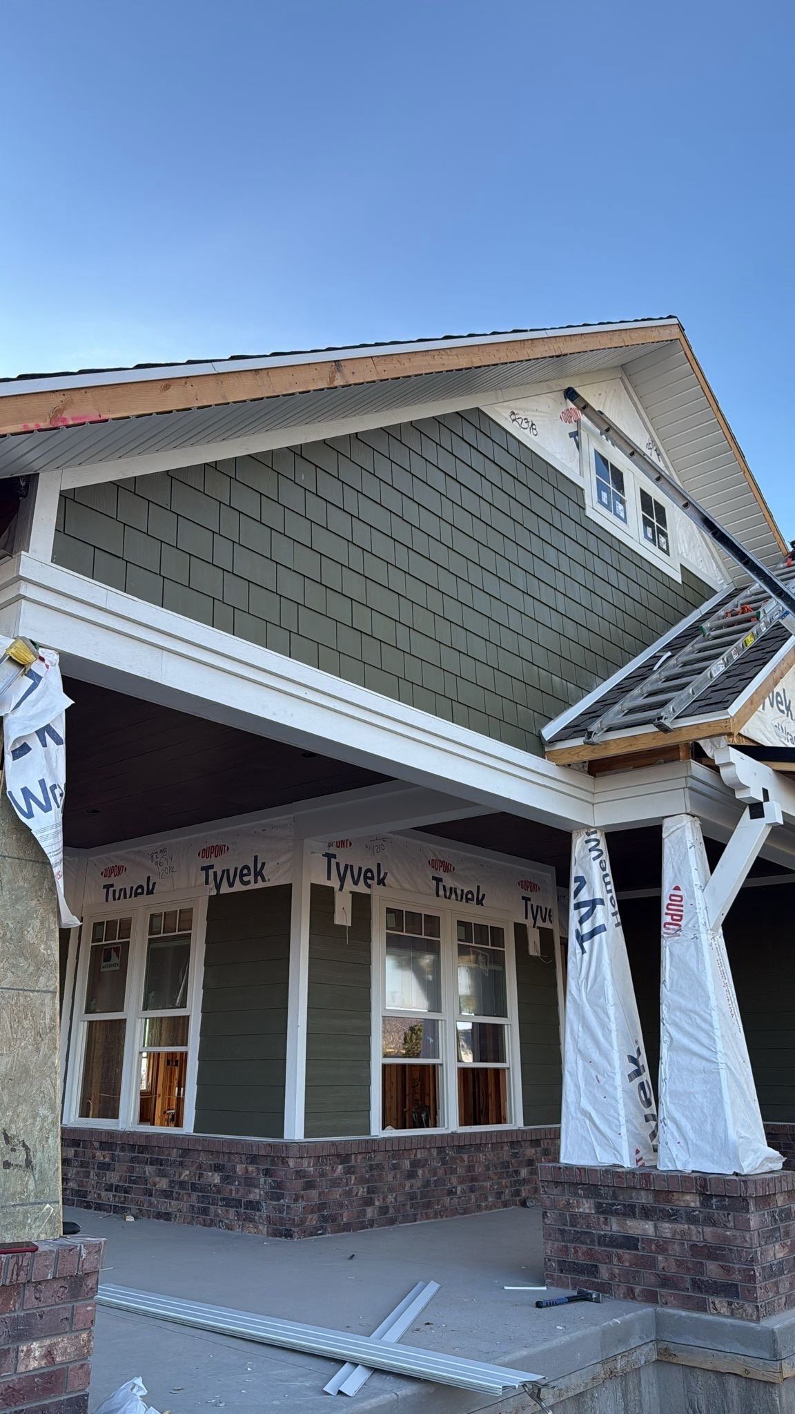 Scipio | Hardie Mixed Siding | Mountain Sage & Arctic White by Ideal Siding Utah