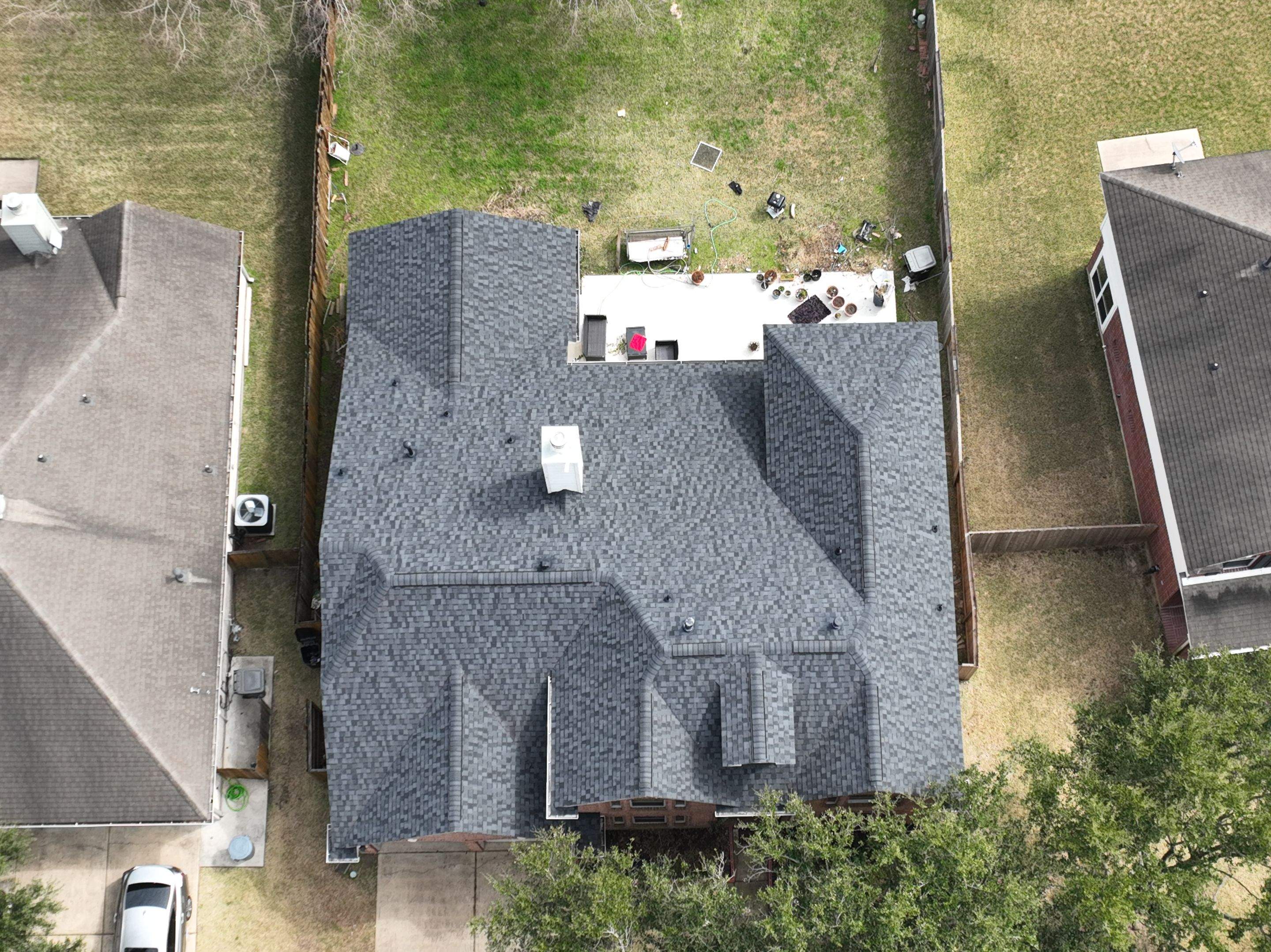 SureStart PLUS 4-STAR Warranty Fully covers materials, labor, tear-off and disposal expenses in years 1-50. by Roof Concepts Construction