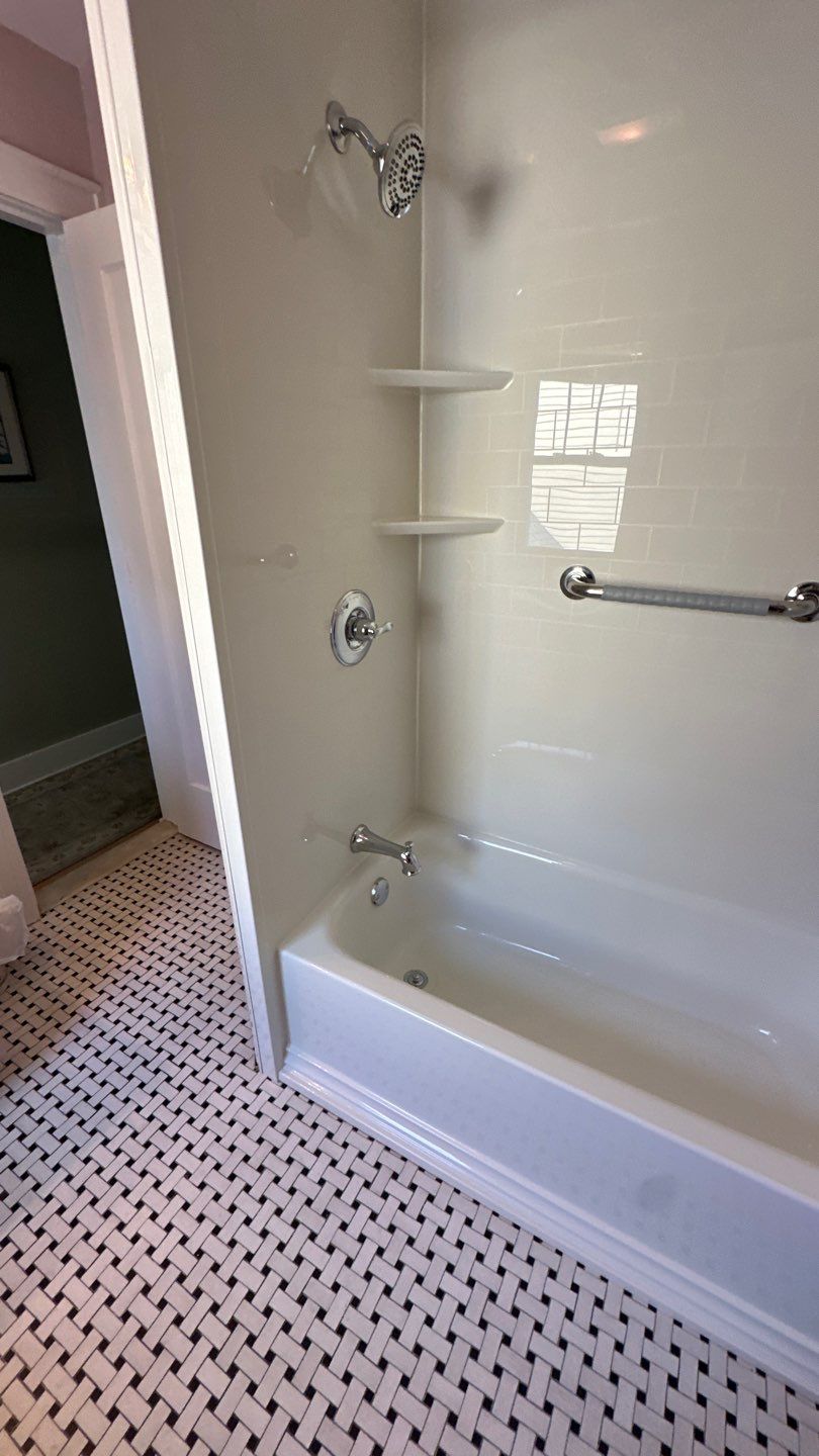 Tub Replacement in Albany, NY by Yankee Home Improvement