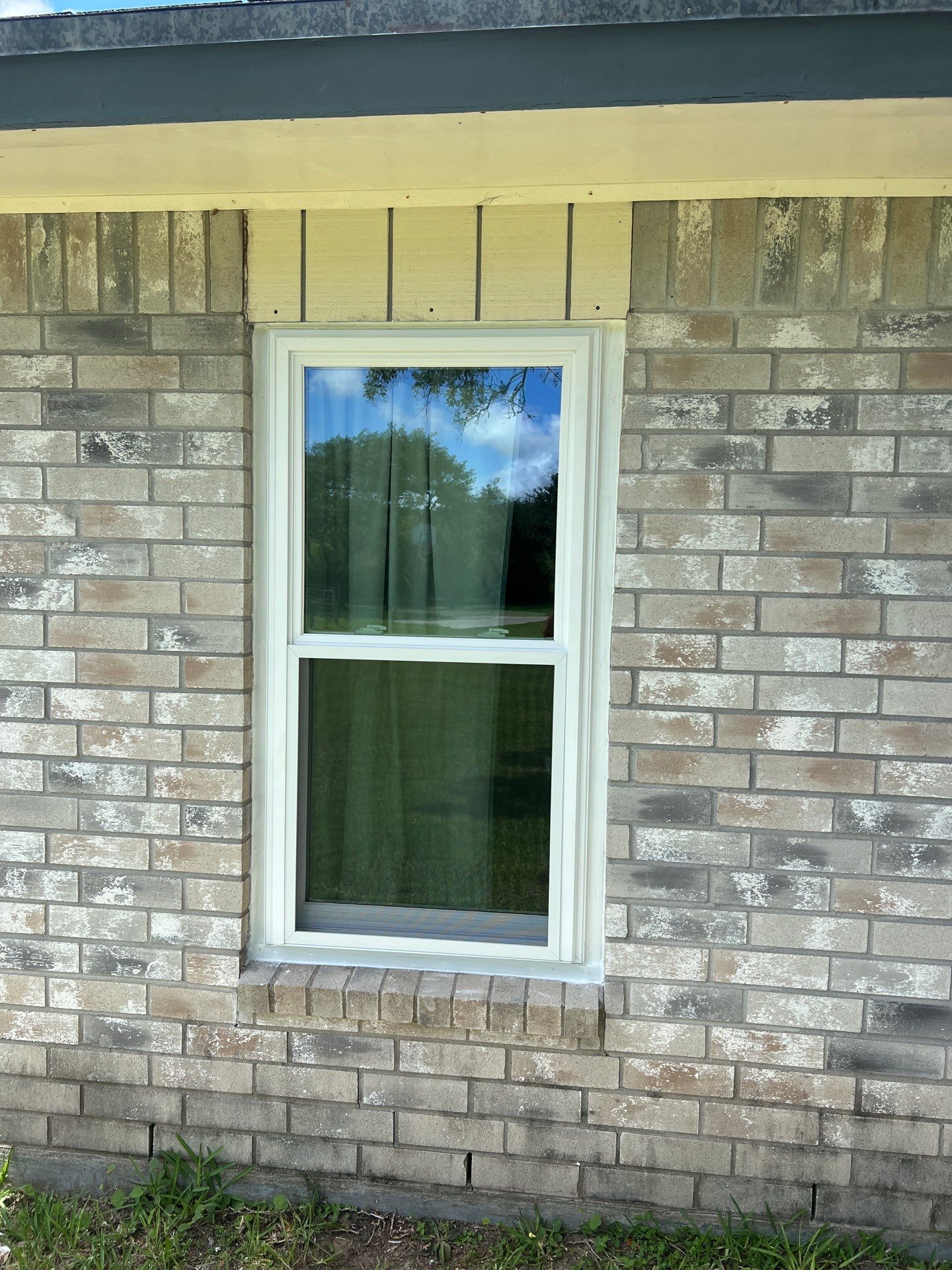 Bay Bay Old Windows by Bayfront Roofing and Construction