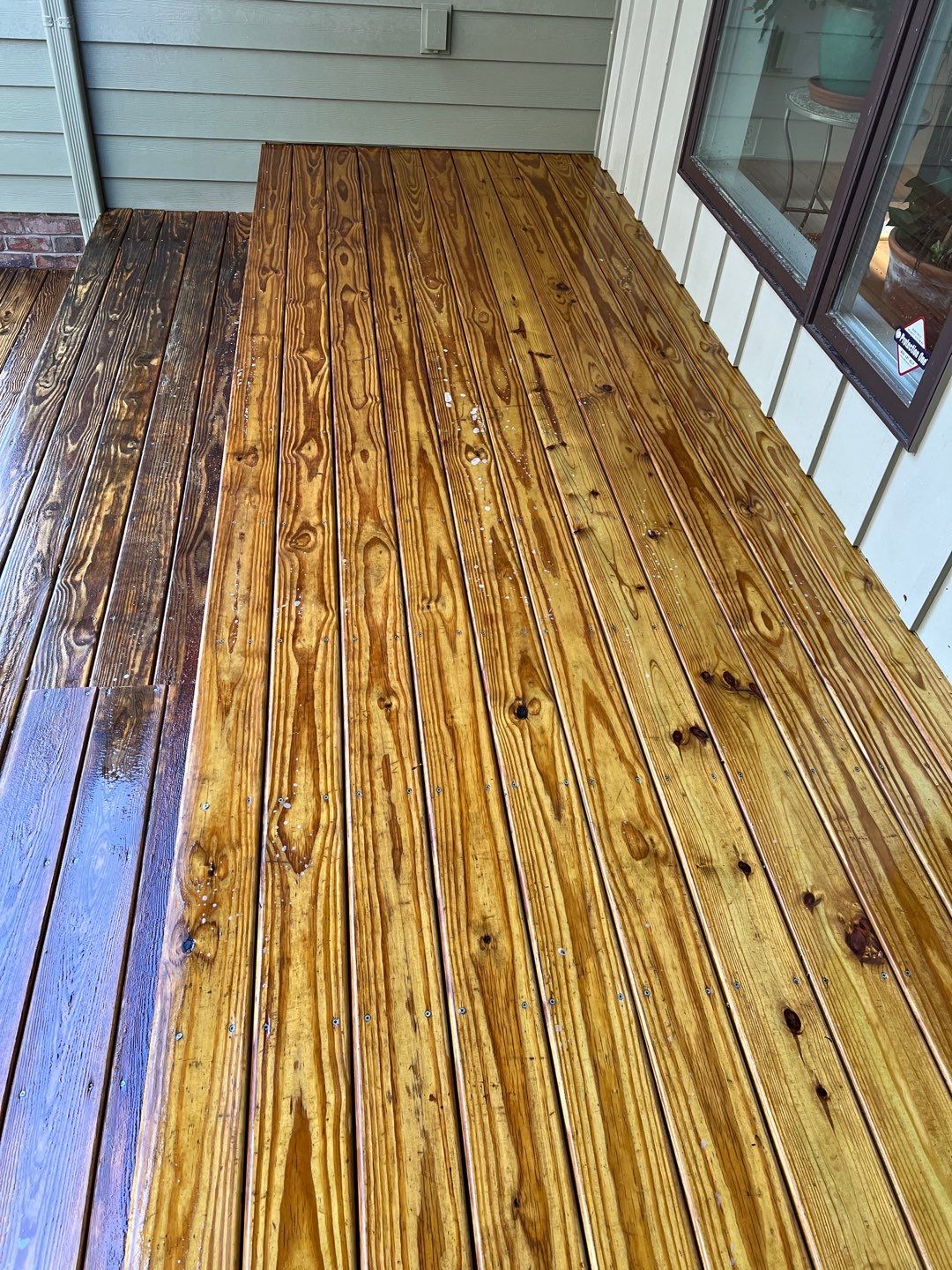 Coated Deck using Wood Sealant by DuraSeal