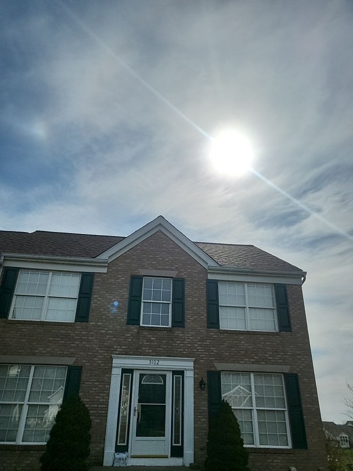 ATLAS PINNACLE COLOR: BURNT HICKORY DRIP EDGE: WHITE by Eagle Eye Roofing