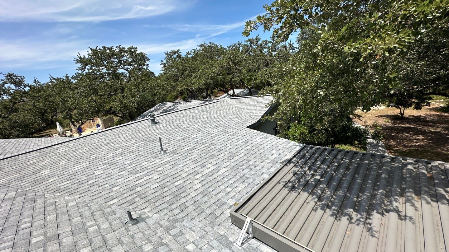 Antique Silver - Owens Corning TruDefinition Duration Storm AR by RoofsOnly.com