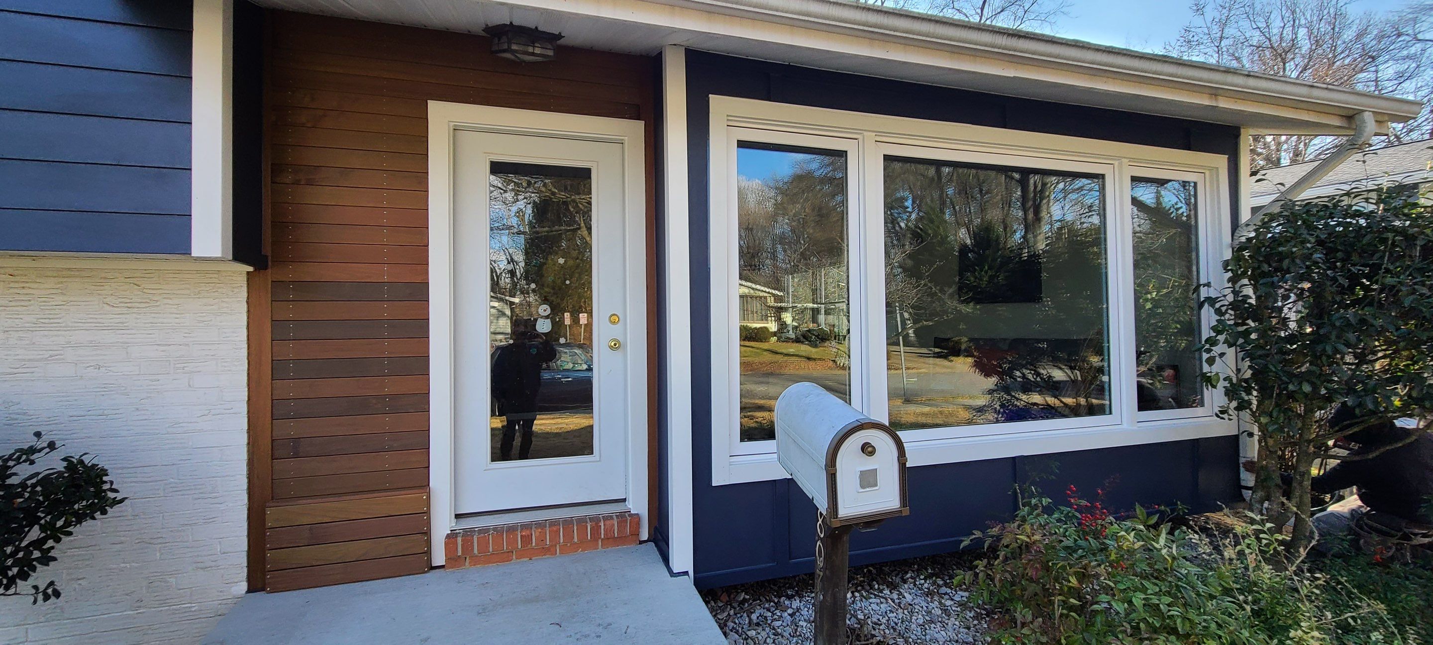 Siding Installation using James Hardie Siding with IPE accents by Window Depot of Annapolis