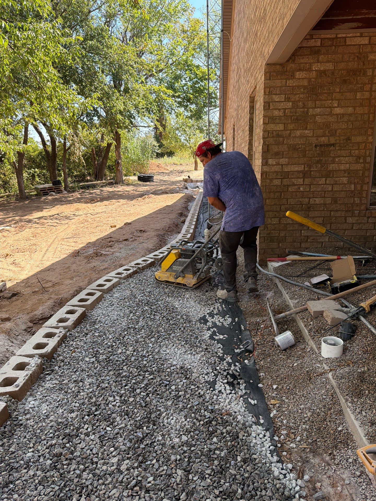 Retaining Wall by Clays Services Inc