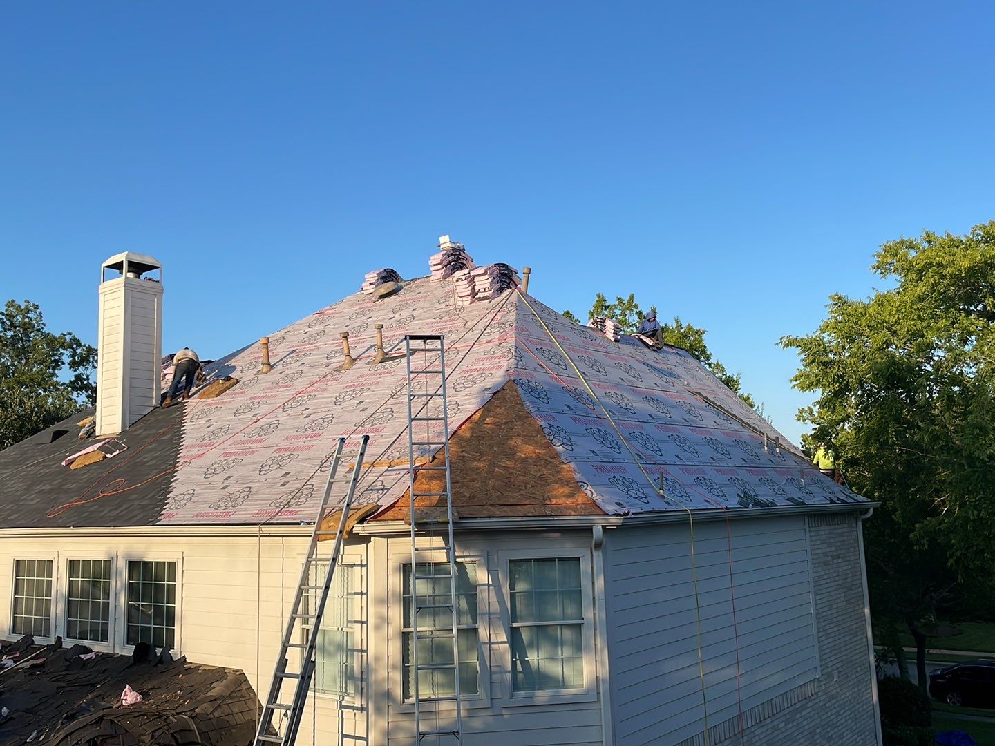 Residential Roofing Installation using Owen's Corning Duration (Lifetime) Shingles by Roof Repair Company
