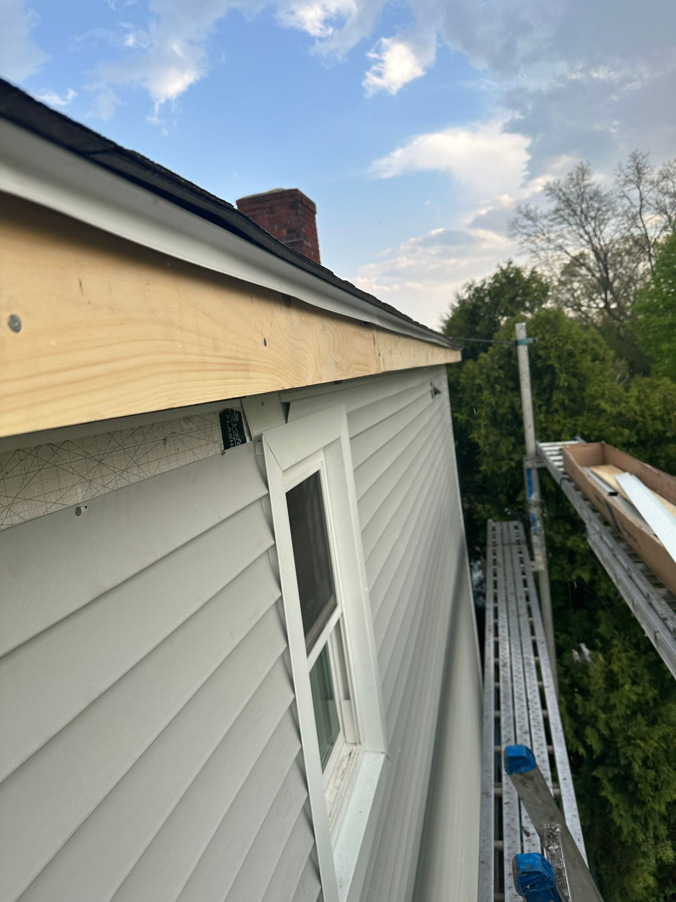 Siding Installation using Certainteed Cedar Impressions Straight Edge Perfection Shingles - D7 - Sterling Gray by A Plus Exterior