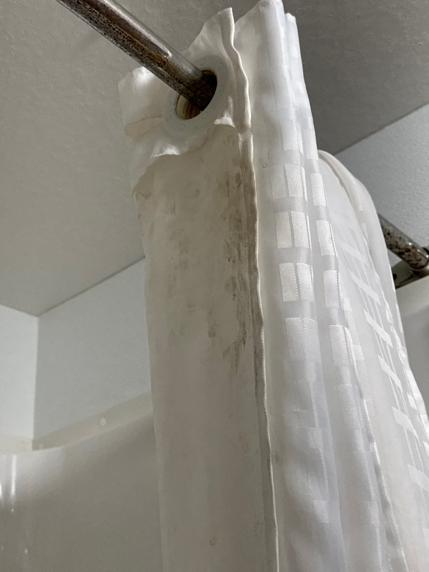 Flood Damage using IR Camera, Moisture Meter, Air Cassette samples and Tape lifts by Building performance Solutions LLC