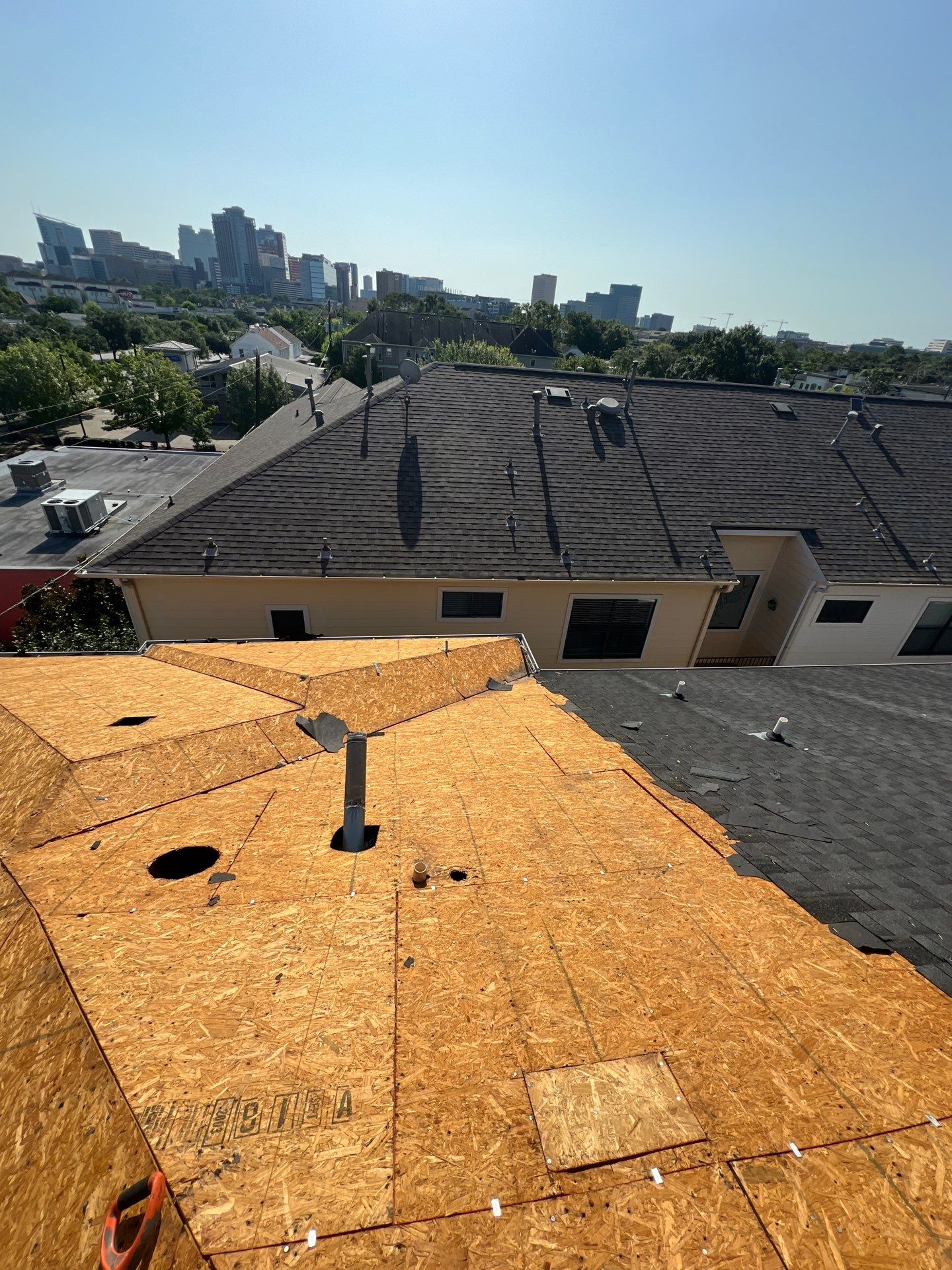 Residential Roofing Installation using Owen's Corning Duration (Lifetime) Shingles by Roof Repair Company