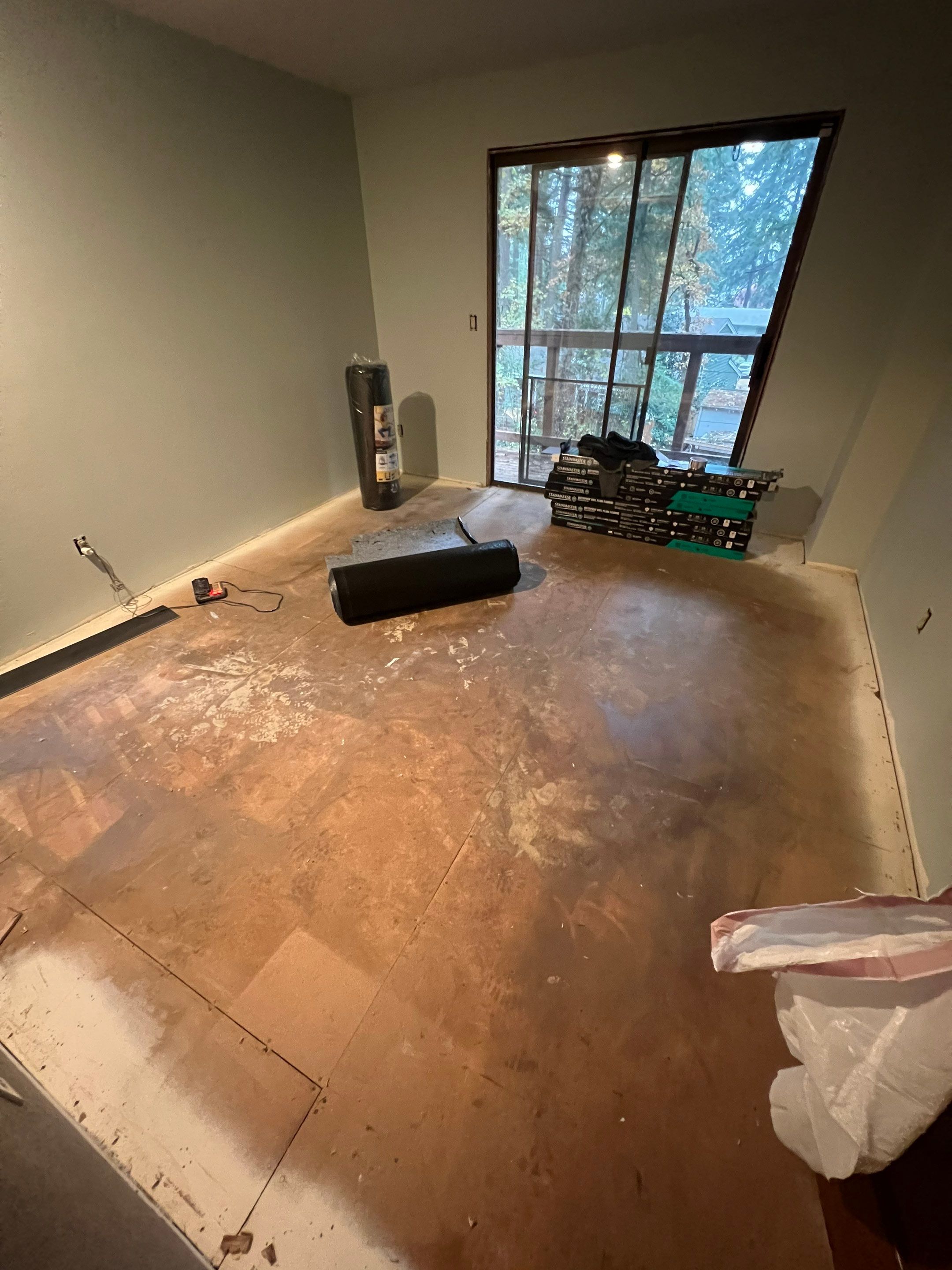 Flooring Installation by Handyman State LLC
