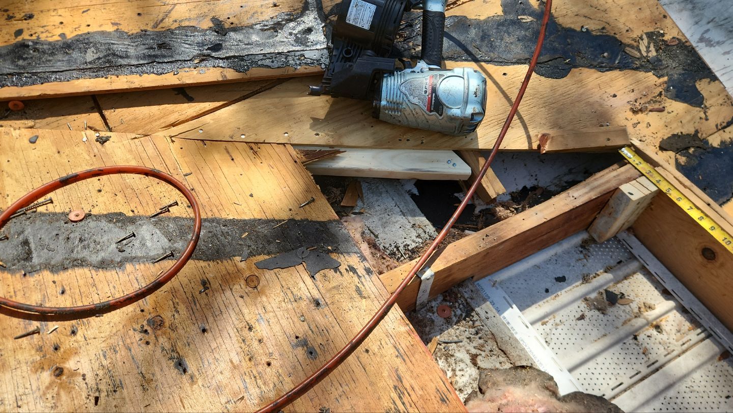 Project in Seminole 33777 by Mitchell Roofing Company LLC 