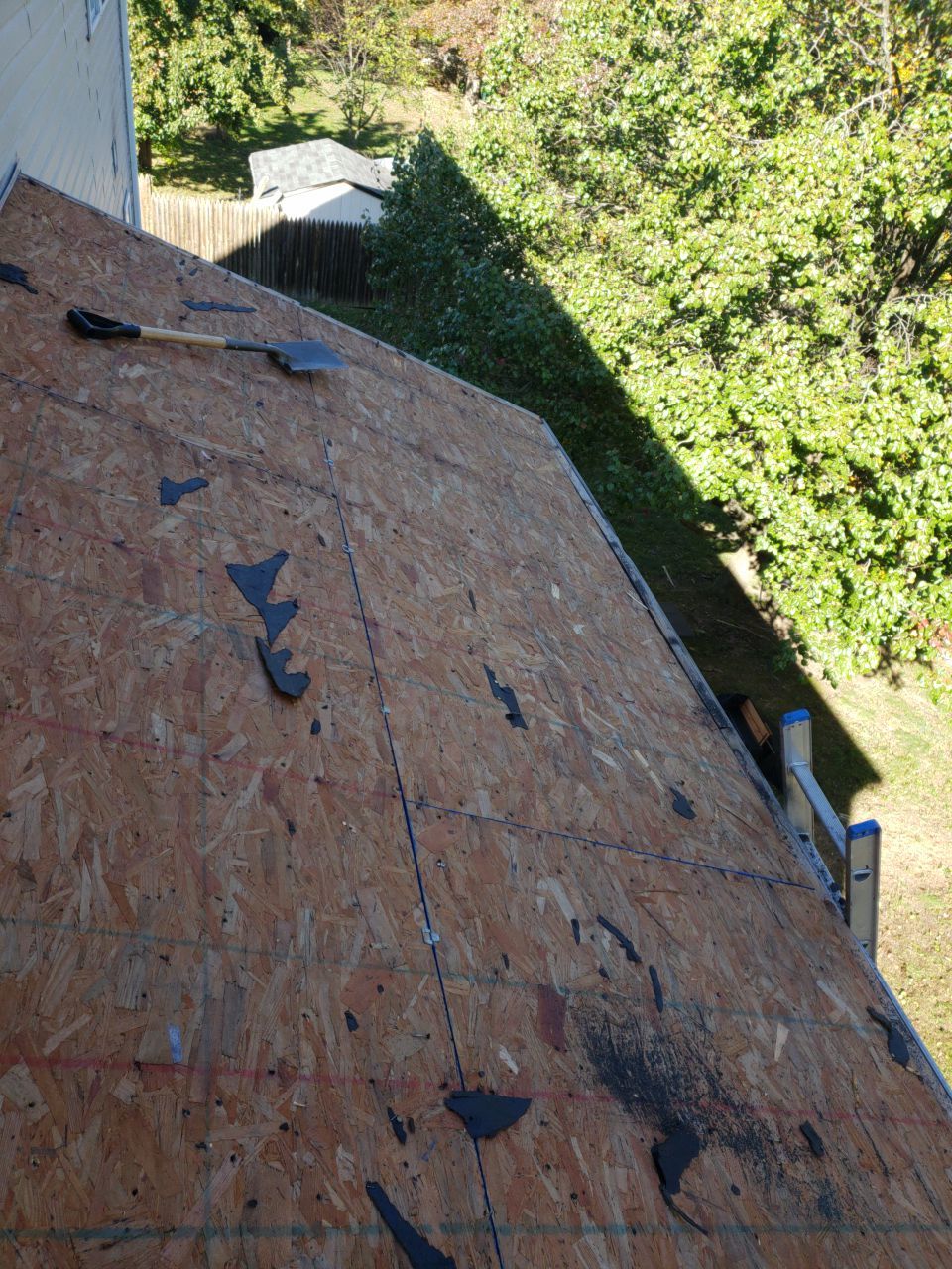 Woodbridge: CertainTeed Landmark Designer Shingles in Cottage Red by RM Banning, Inc.
