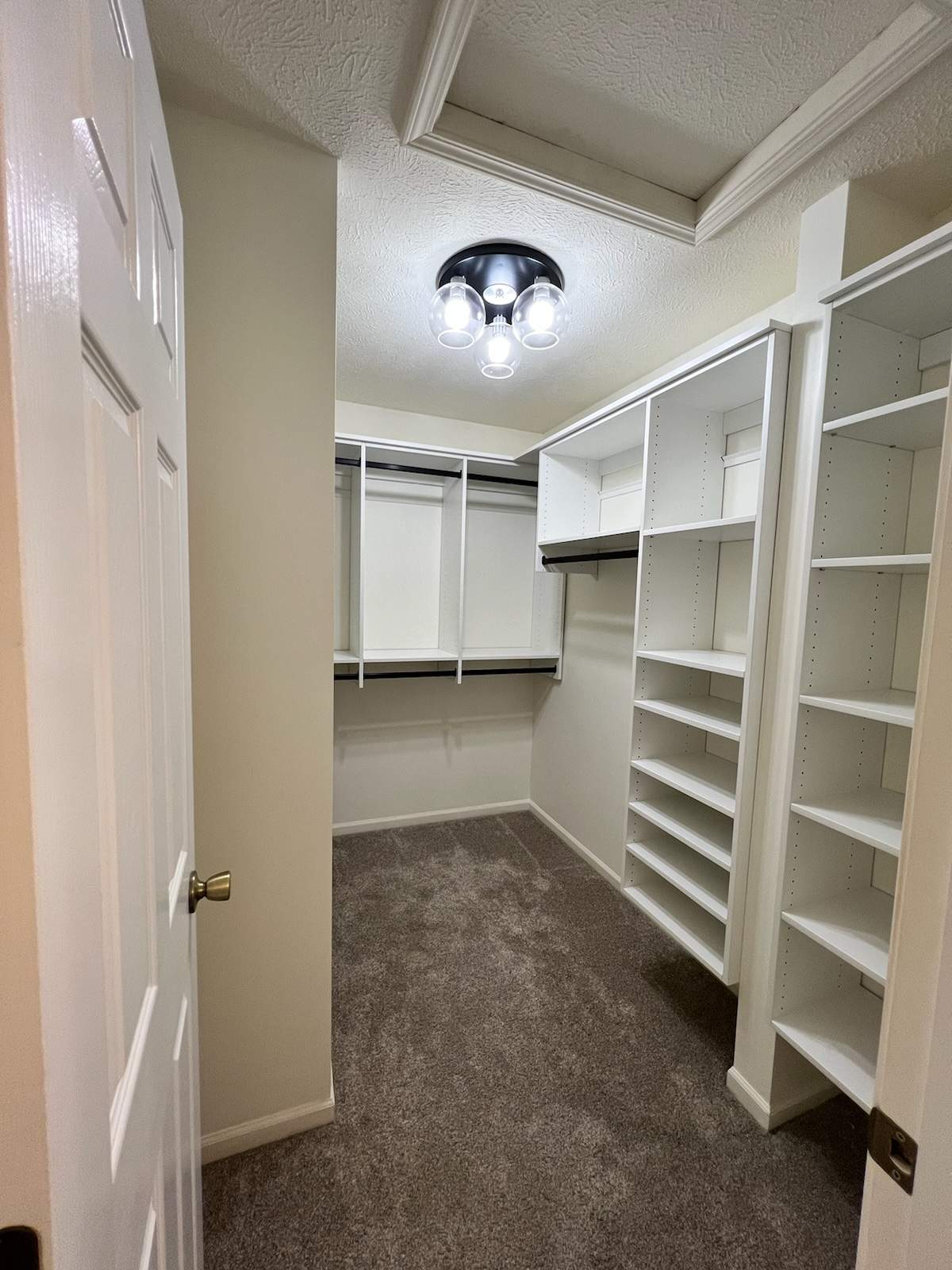 Closet Organization in South Bend! by Innovative Spaces / Innovative Concrete Coatings