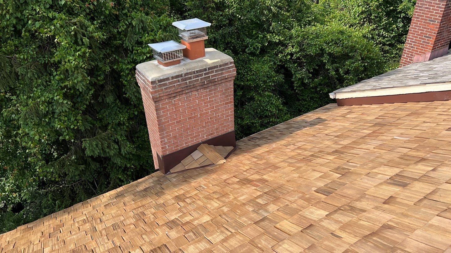 Falls Church - 18" Perfection CCA Shakes in Western Red Cedar by RM Banning, Inc.