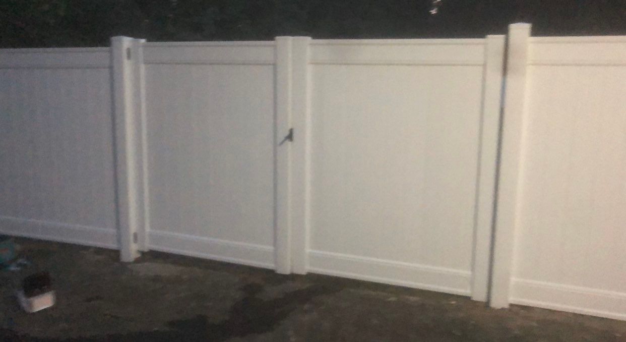 Fence Installation using Vinyl Fence 6ft Privacy by A Plus Exterior