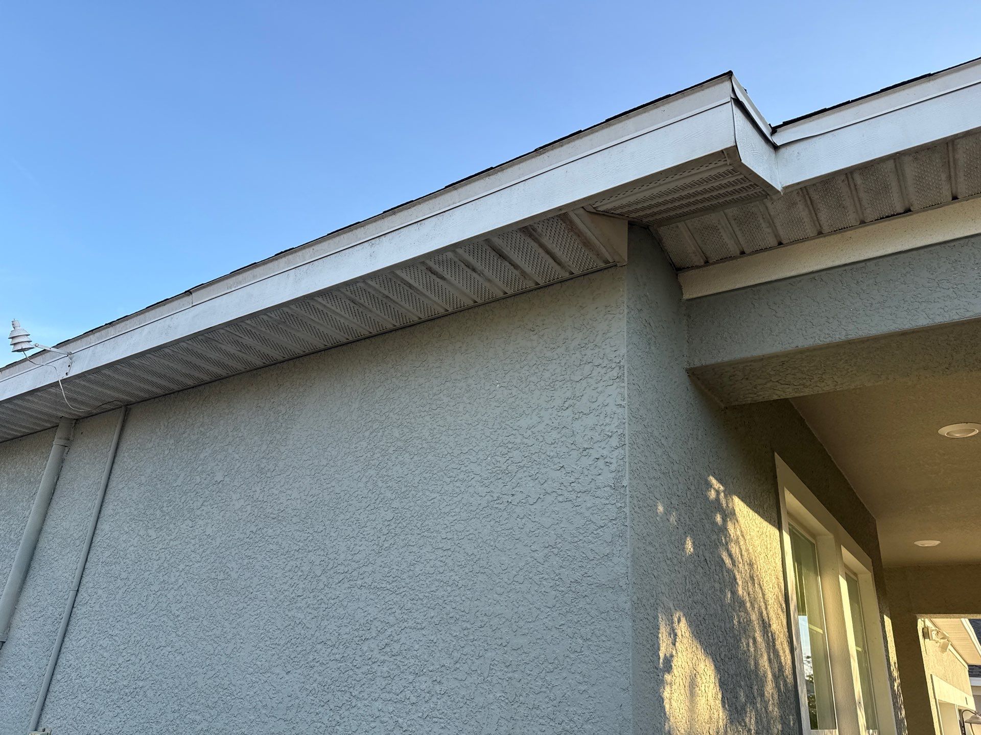 One-Story House Wash & Driveway Cleaning in Trevesta – Palmetto, FL by Sunshine AquaWash