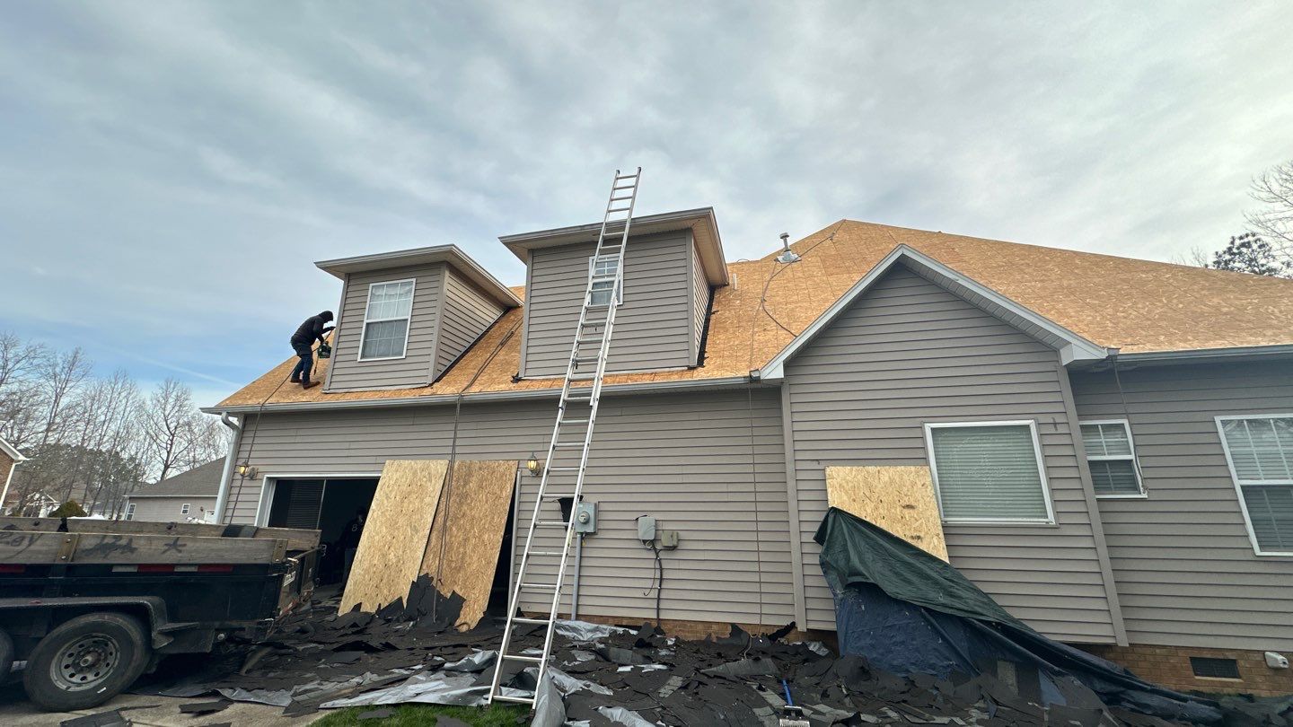 Rock Hill- Williamsburg Gray by Merritt Roofing LLC