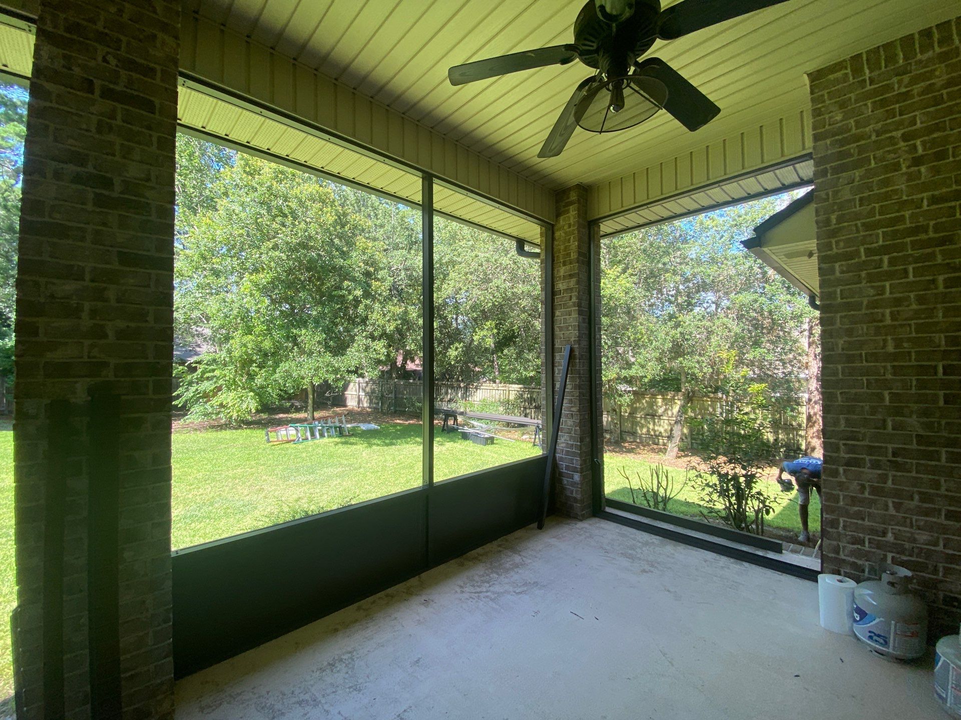 Niceville Screen Under by Titan Sunrooms