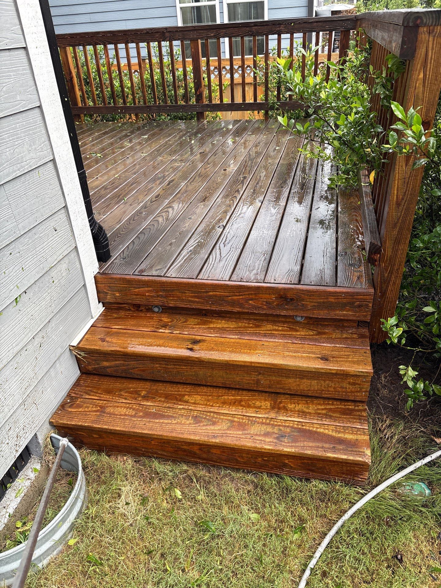 Wood Deck using Wood Sealant by DuraSeal