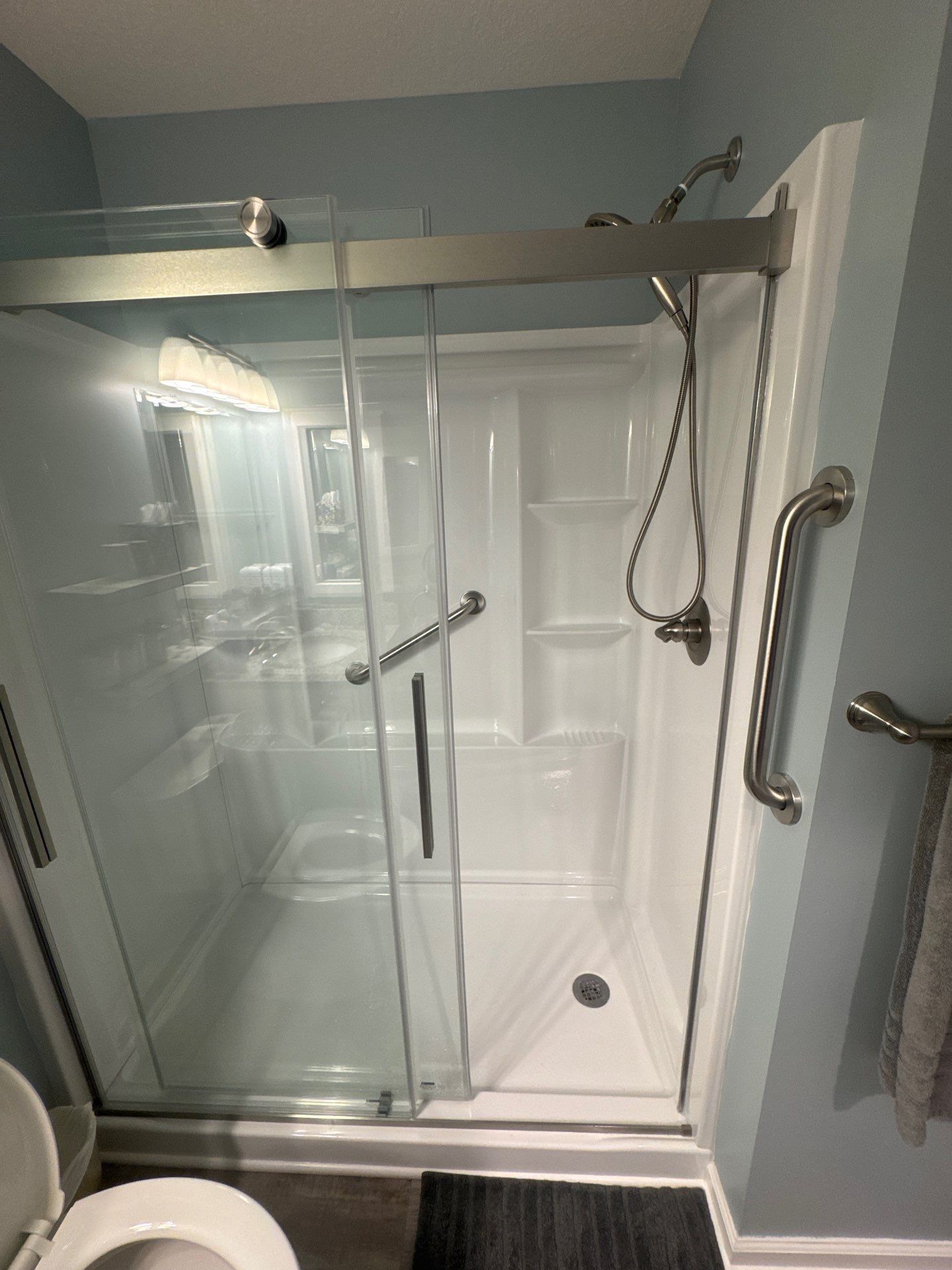 Bathtub to Shower Conversion by Farmer Home Solutions