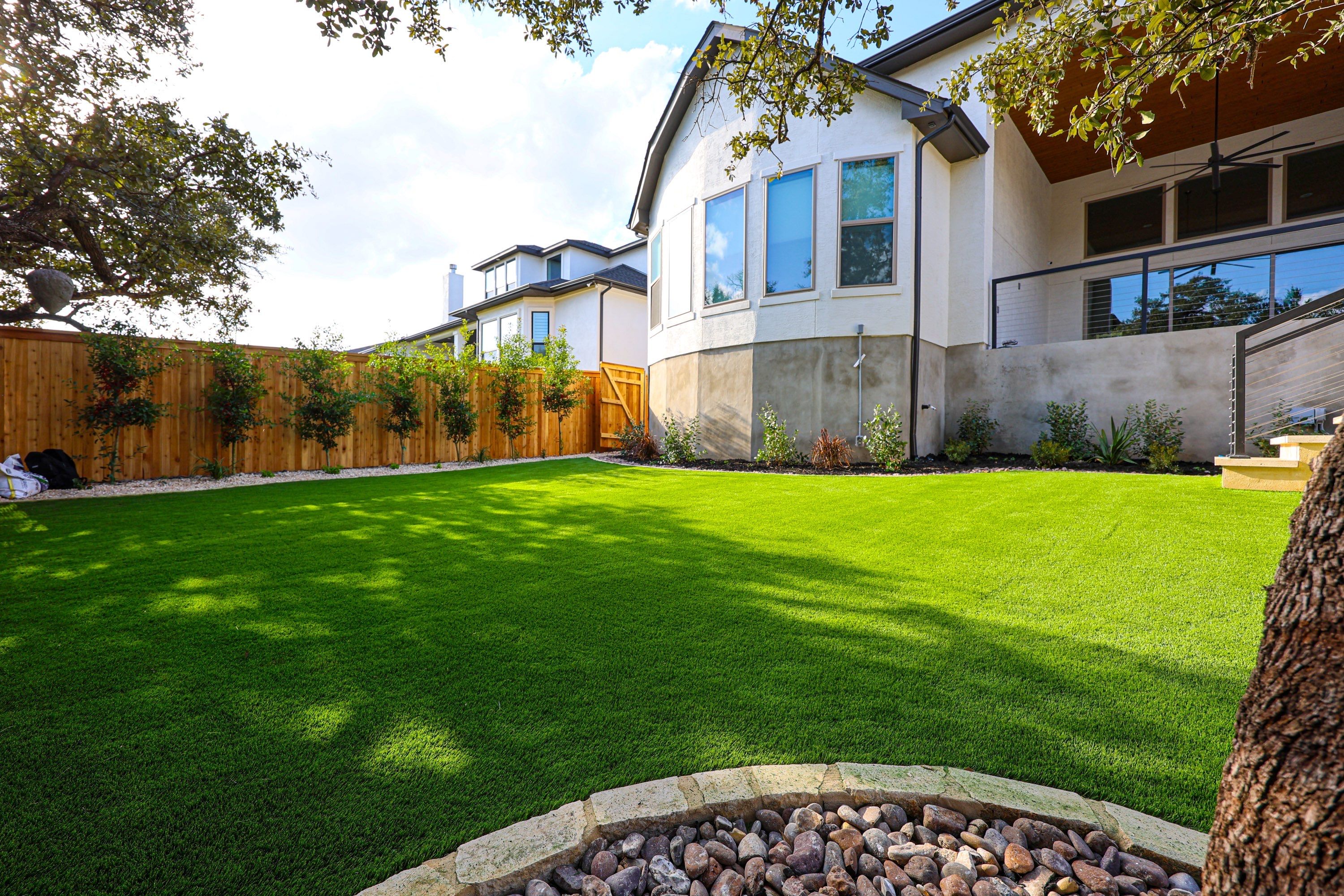 Shavano Highlands, San Antonio Tx. by Hole In One Lawns, LLC