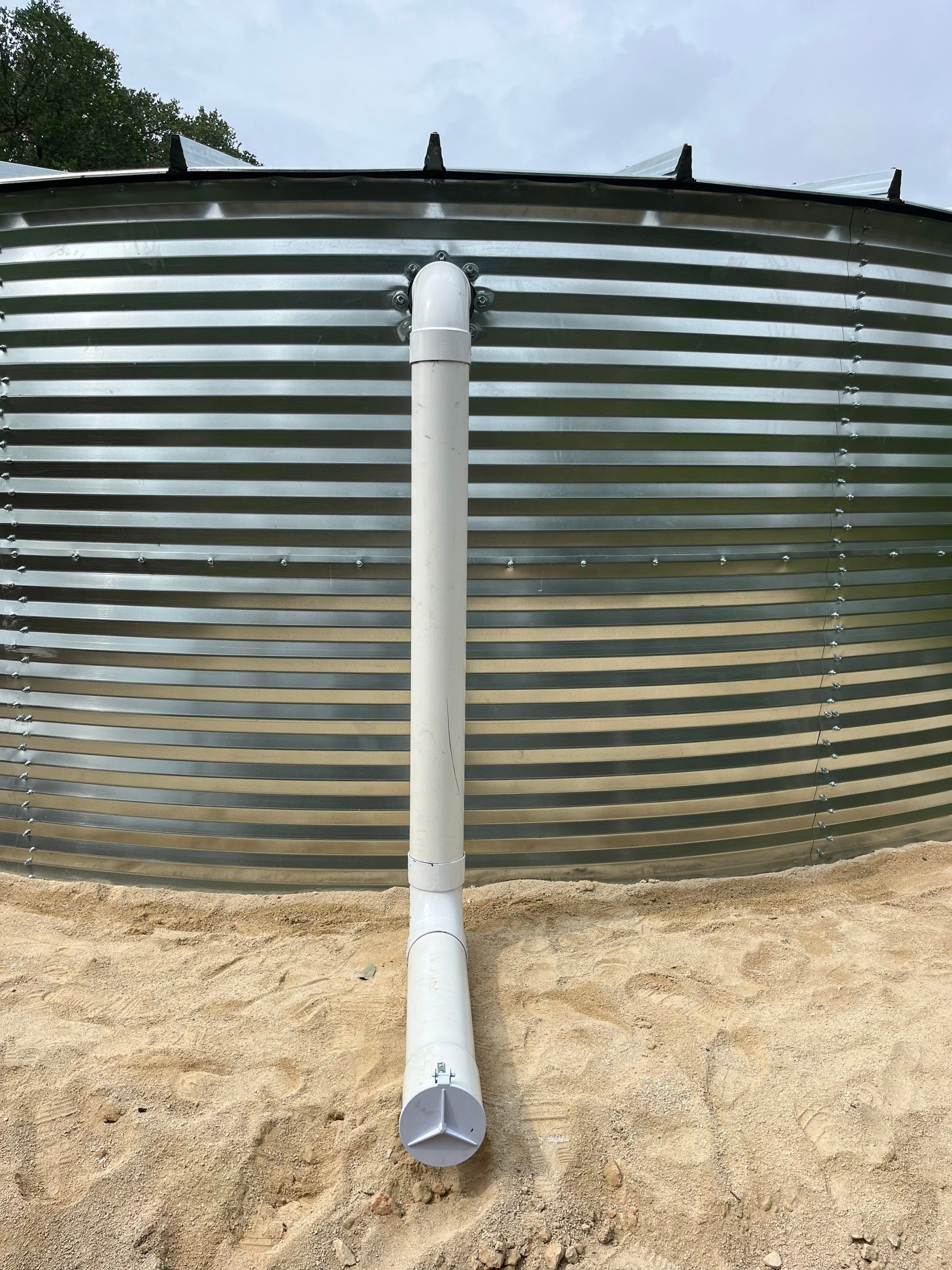 31K - Low Profile Silo Roof - Silver using AL2702LP by Hill Country Rain Water