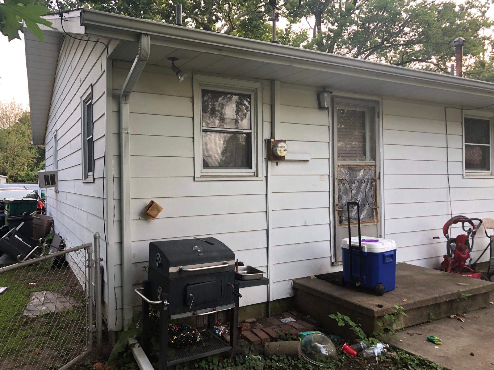 Siding Installation using pictures by storm restoration services inc