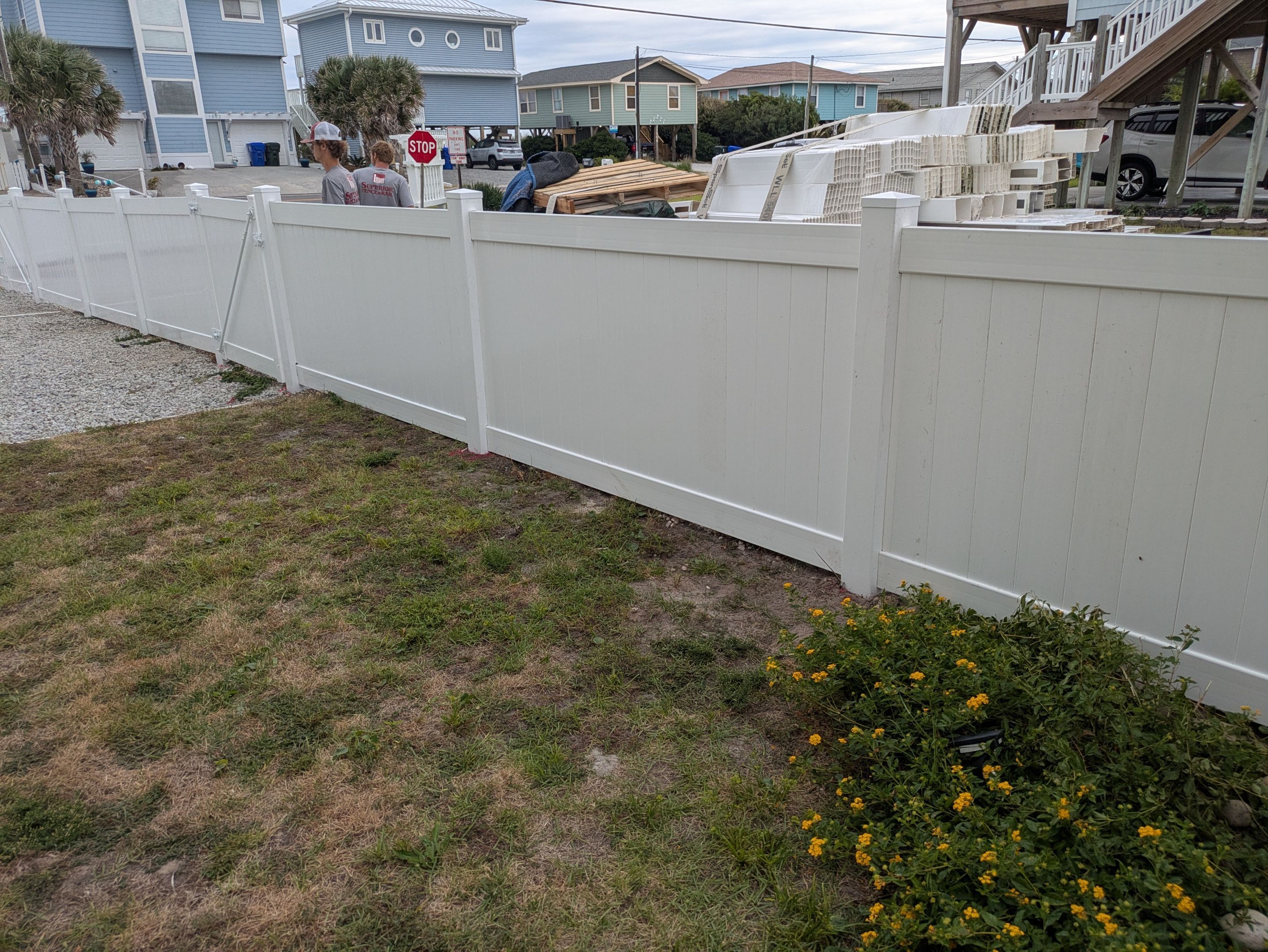 Hamilton Vinyl Privacy Project in Surf City by Superior Fence and Rail