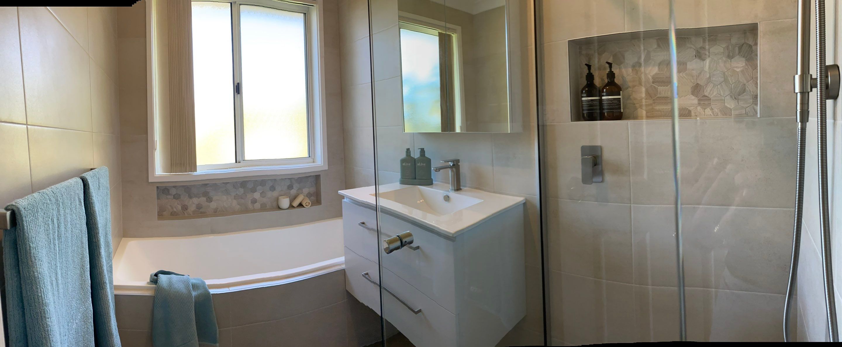 Double Bathroom & Double Toilet Renovation by Re-seal Bathrooms