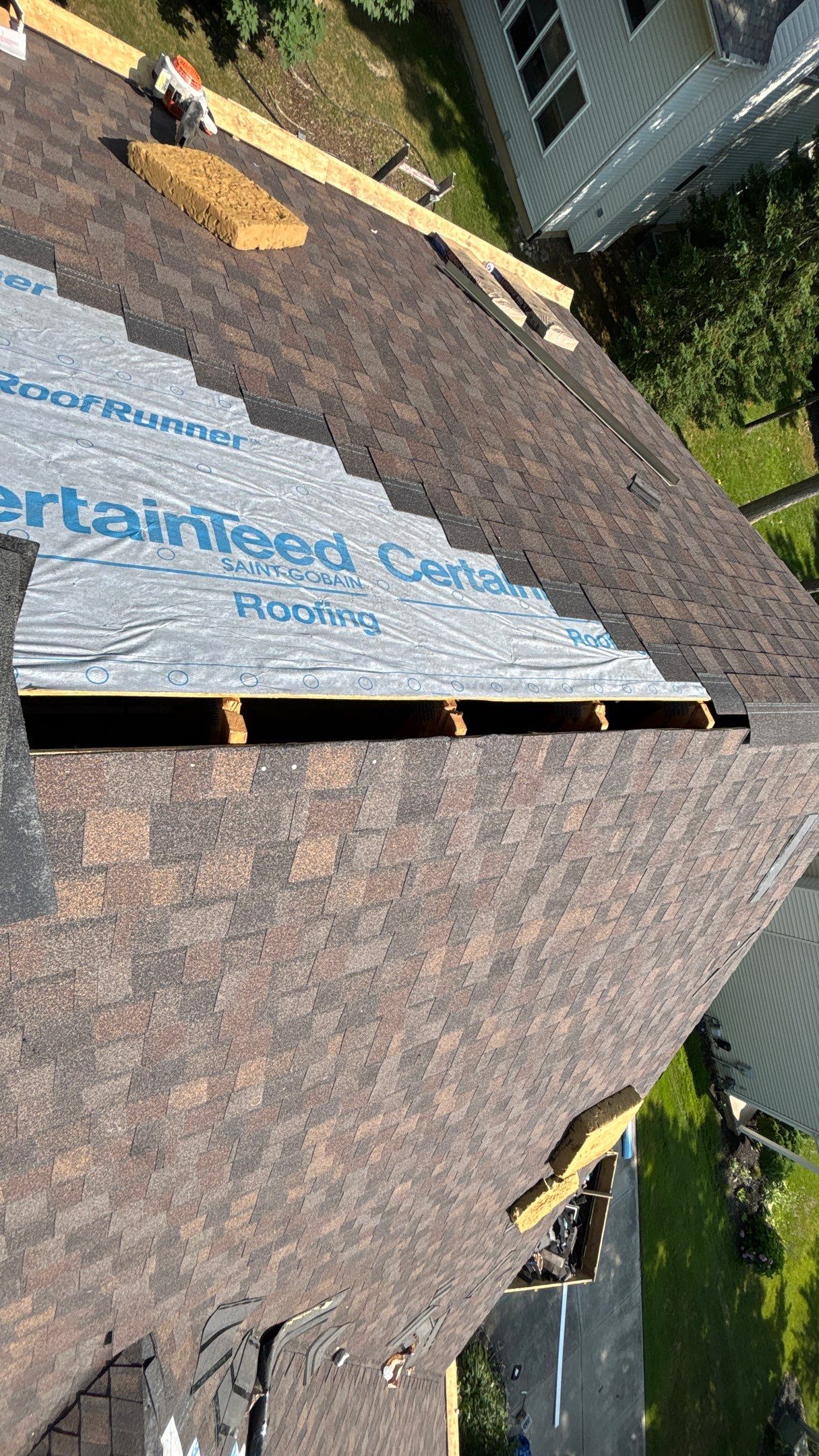 Roof Replacement using CertainTeed Landmark Max Def Shenandoah by 180 Contractors
