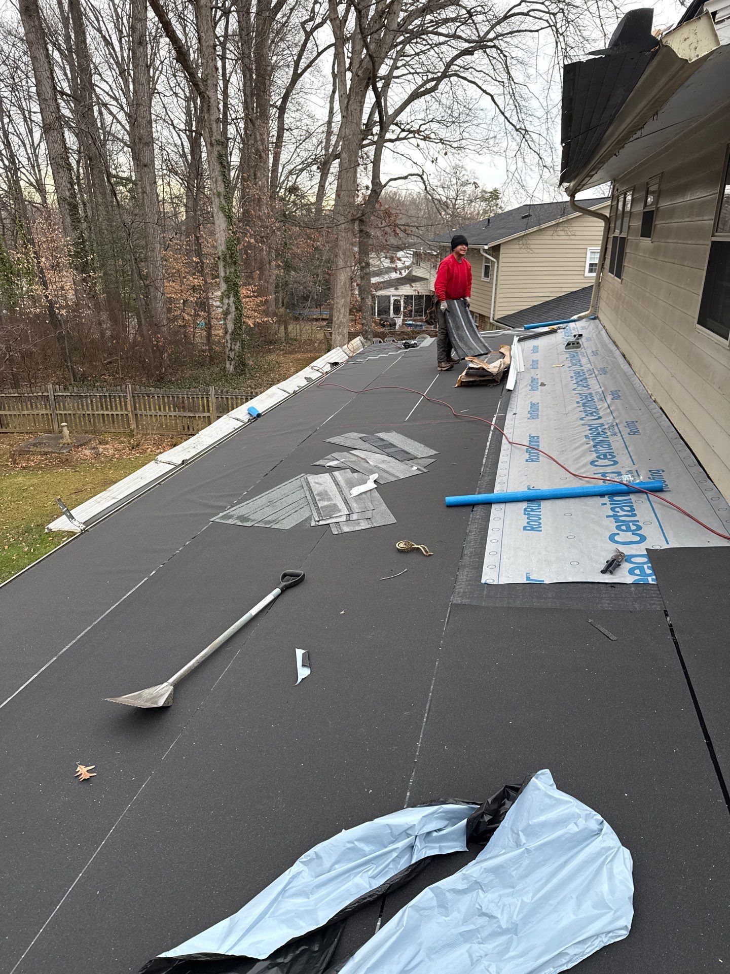 Springfield : Residential Roof Replacement with CertainTeed Landmark Pro in Max Moire Black  by RM Banning, Inc.