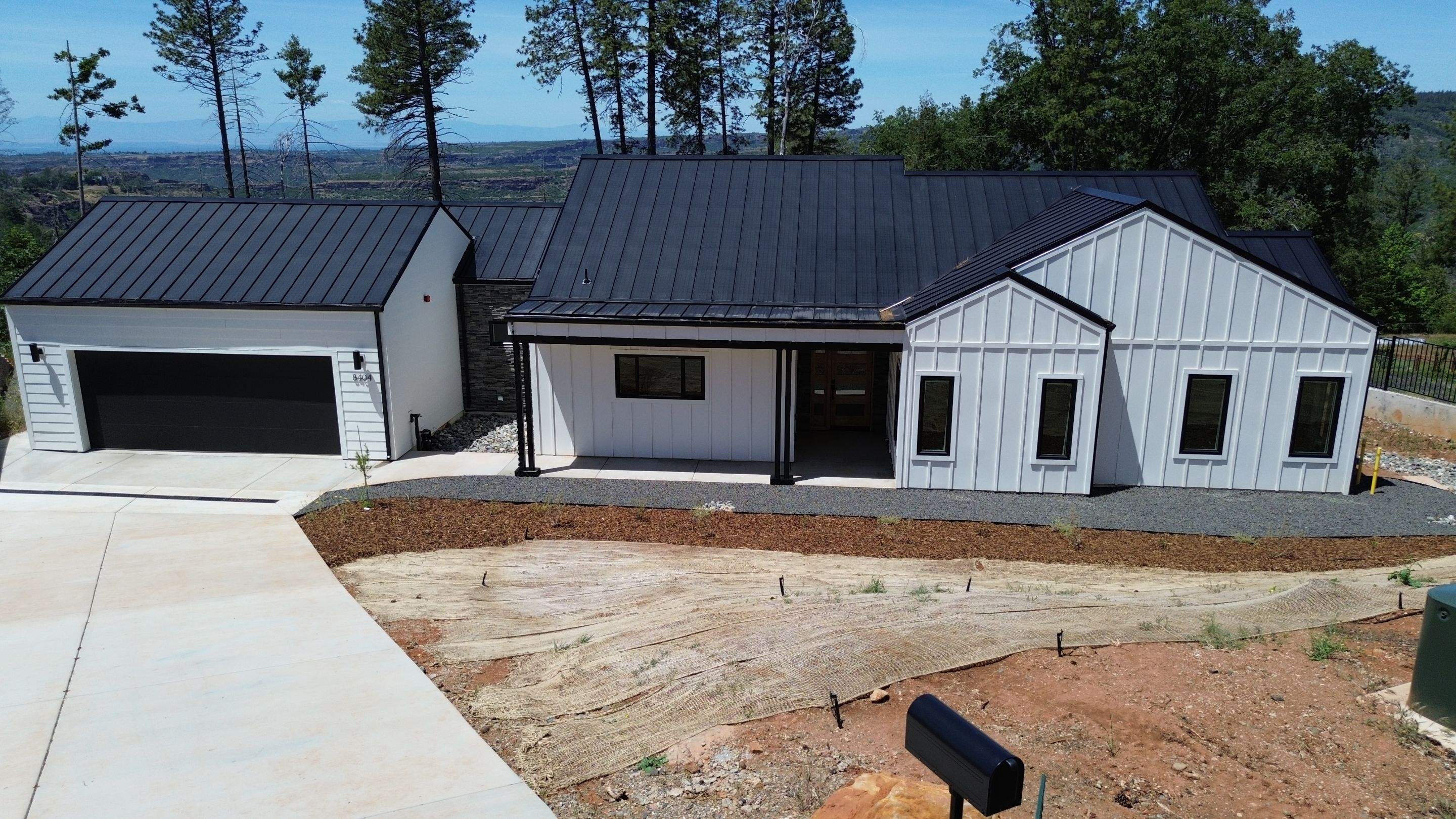 Paradise Metal by Butte Roofing Company License #567600