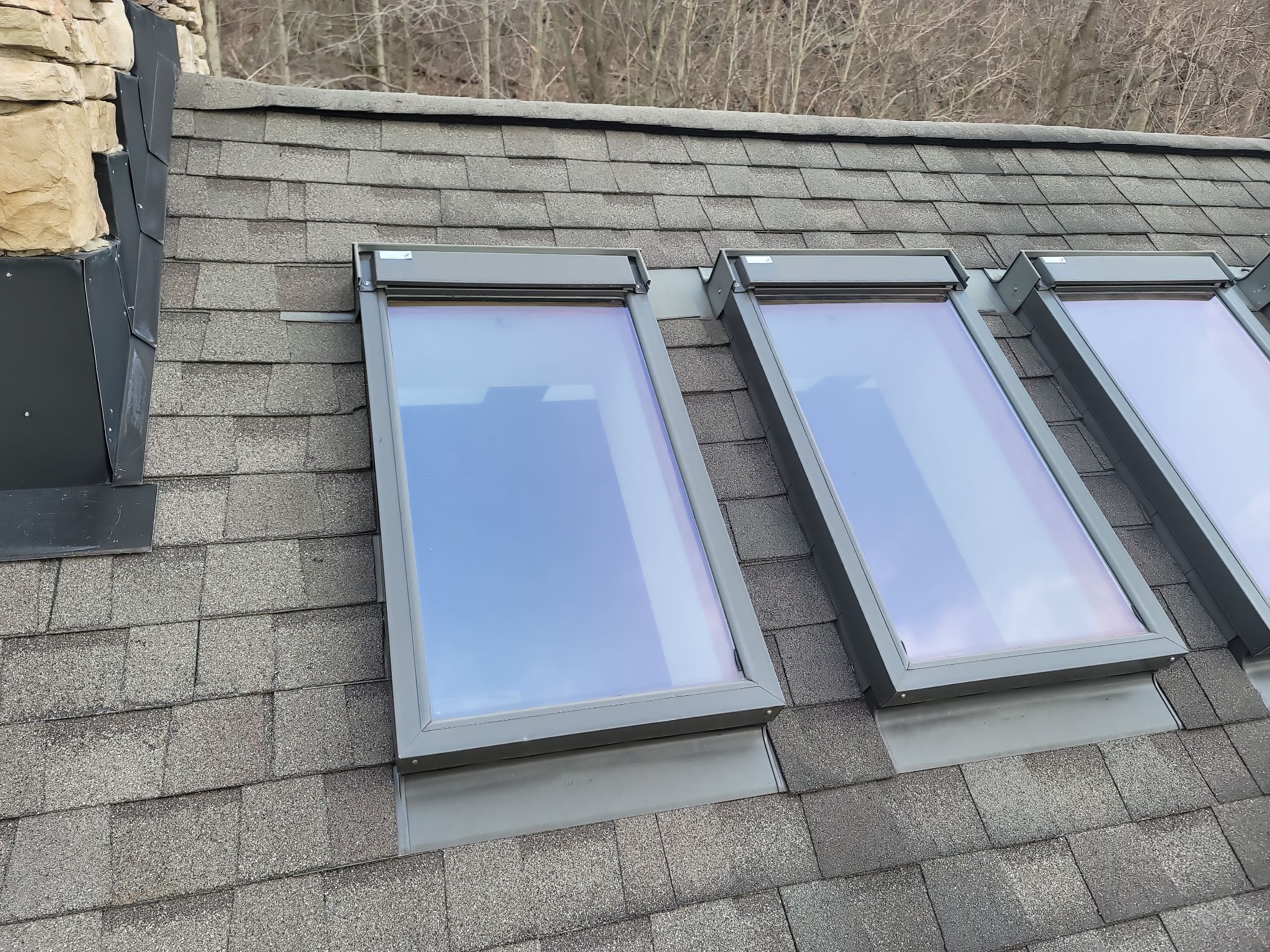 ATLAS PINNACLE HP W/SCOTCHGARD COLOR: WEATHERED WOOD by Eagle Eye Roofing